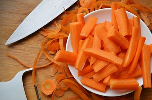 Veg Peeling - Saturday Lunch Club