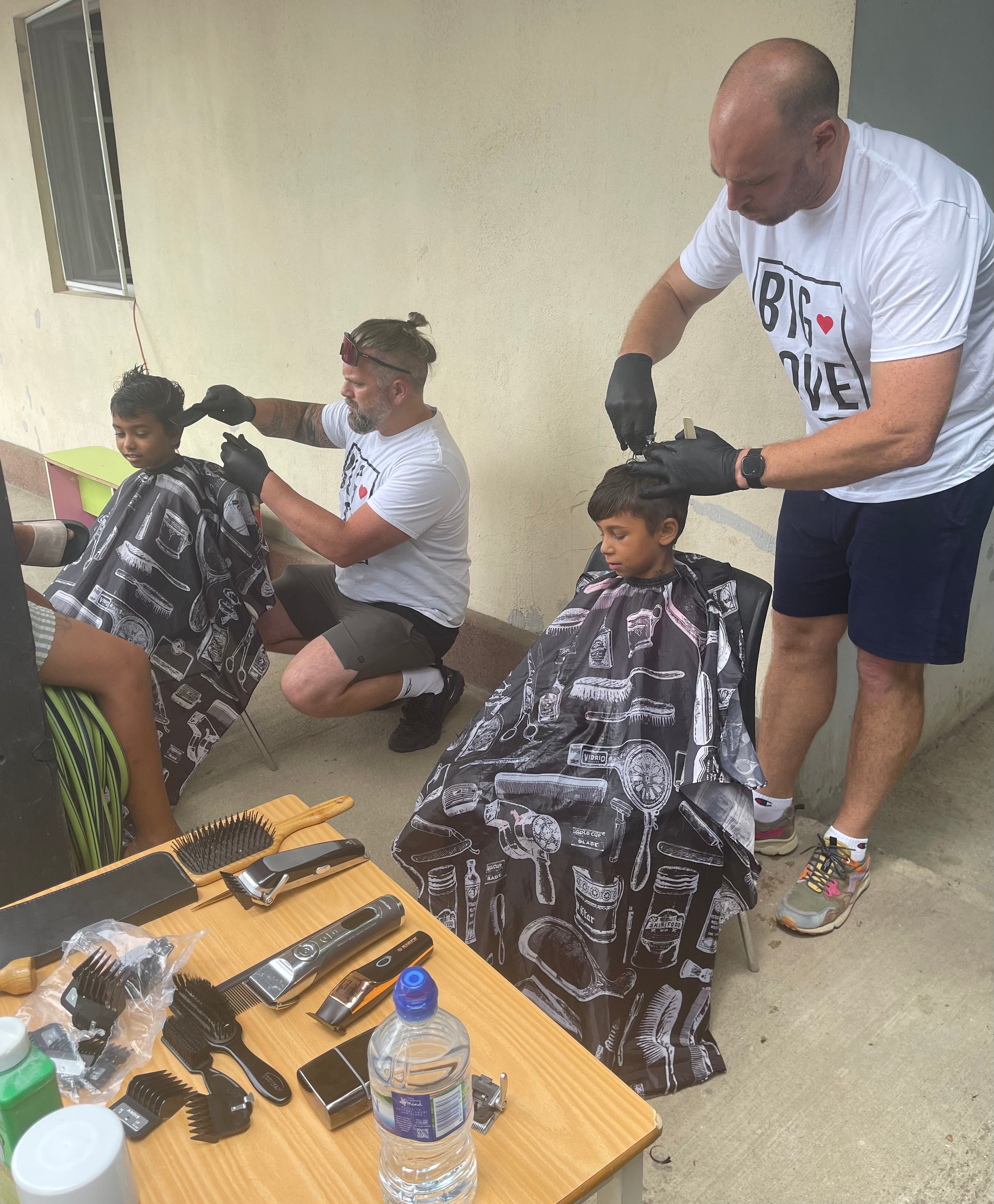 Big Love Outdoor Barbers