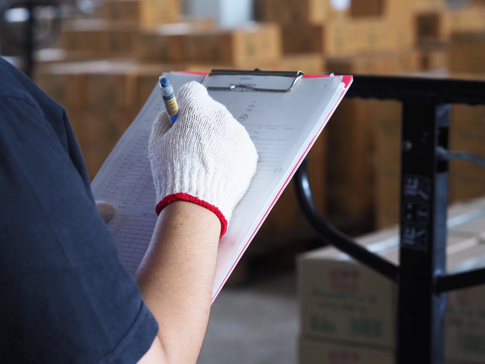 technician-checklist-warehouse