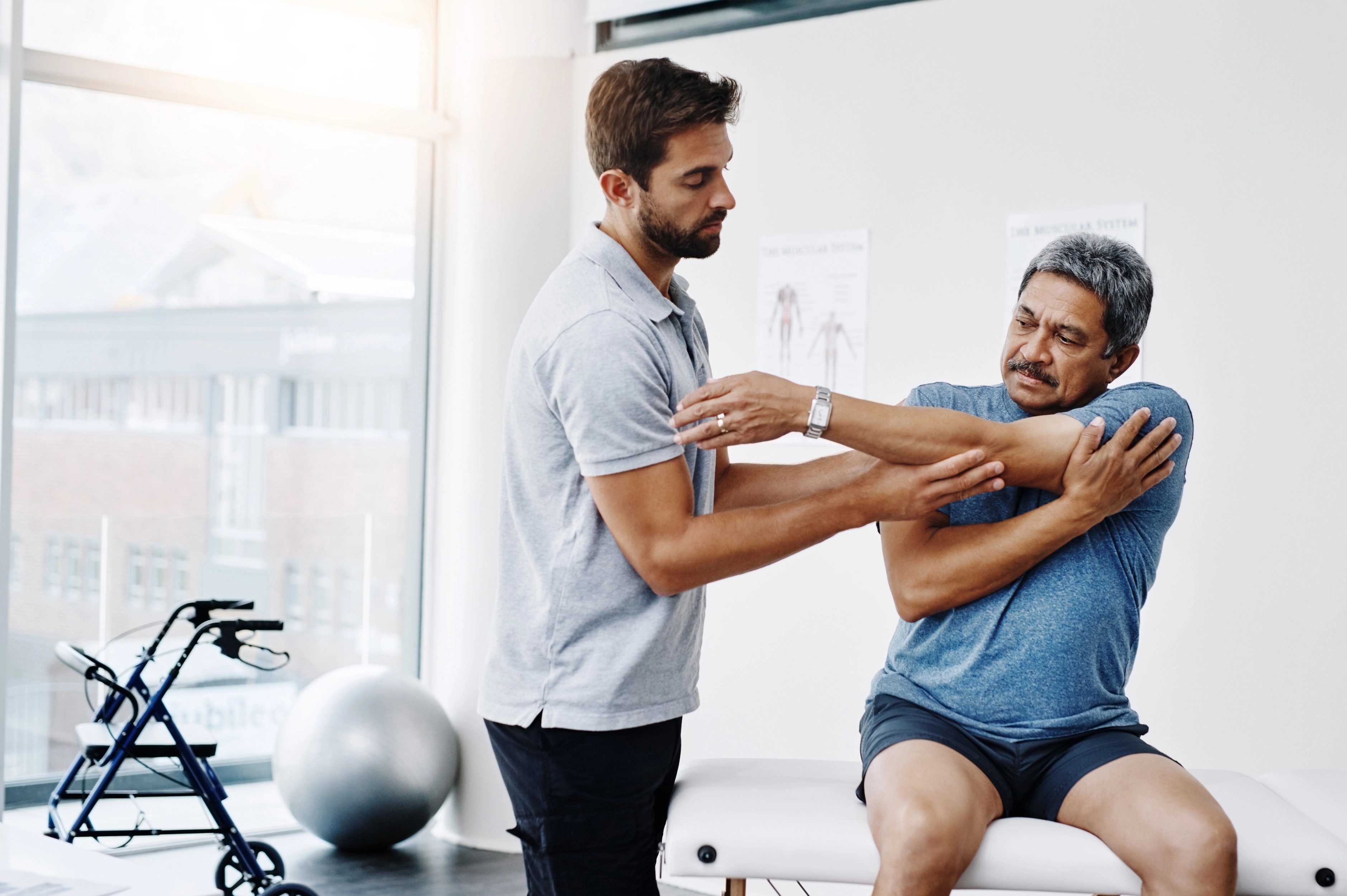 healthcare-stretching-mature-man-clinic-helping-physiotherapist-exercise-fitness-hospital-workout-physiotherapy-patient-rehabilitation-concentration-person