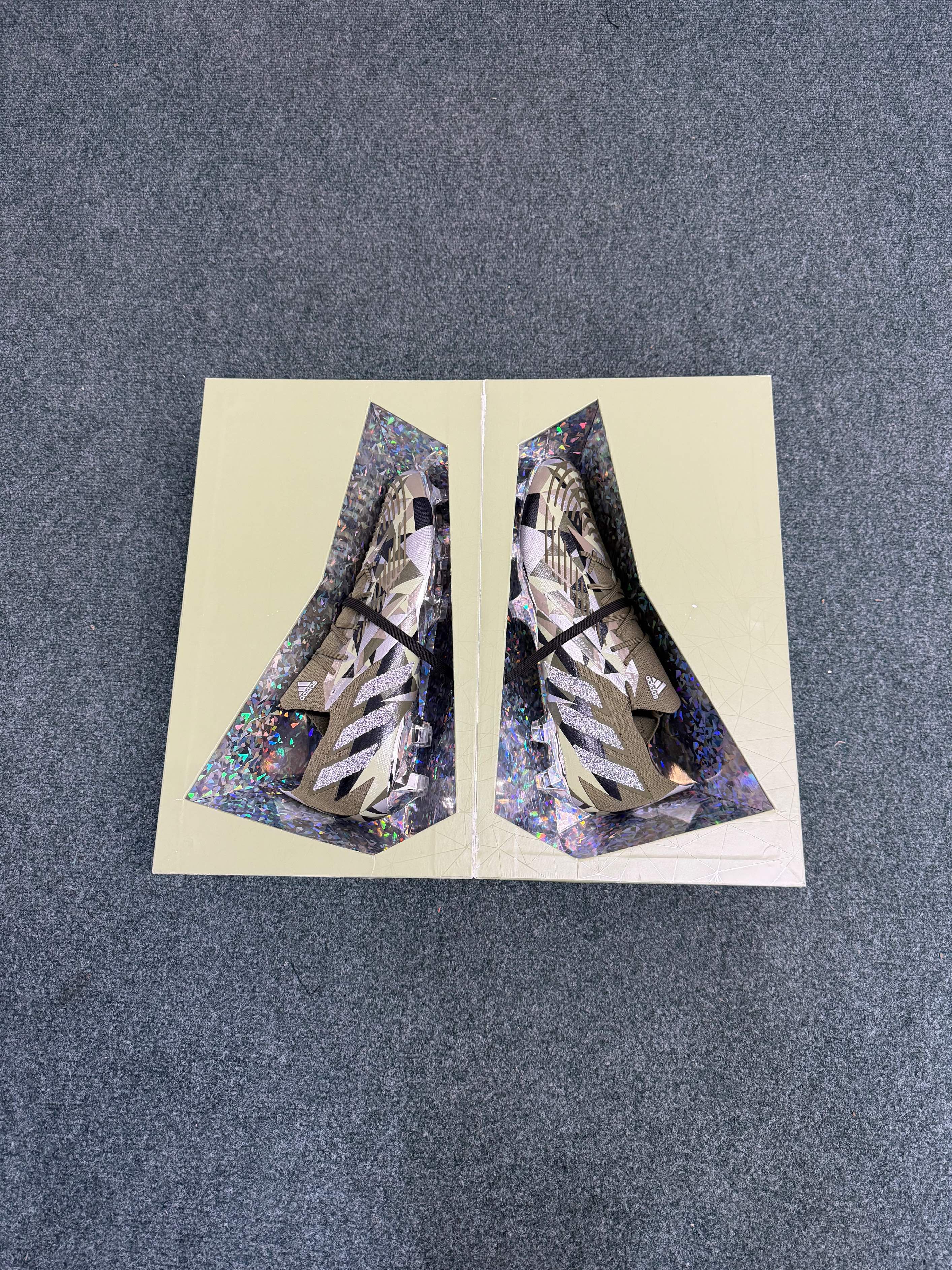 Adidas Predator Edge .1 Crystal Low FG