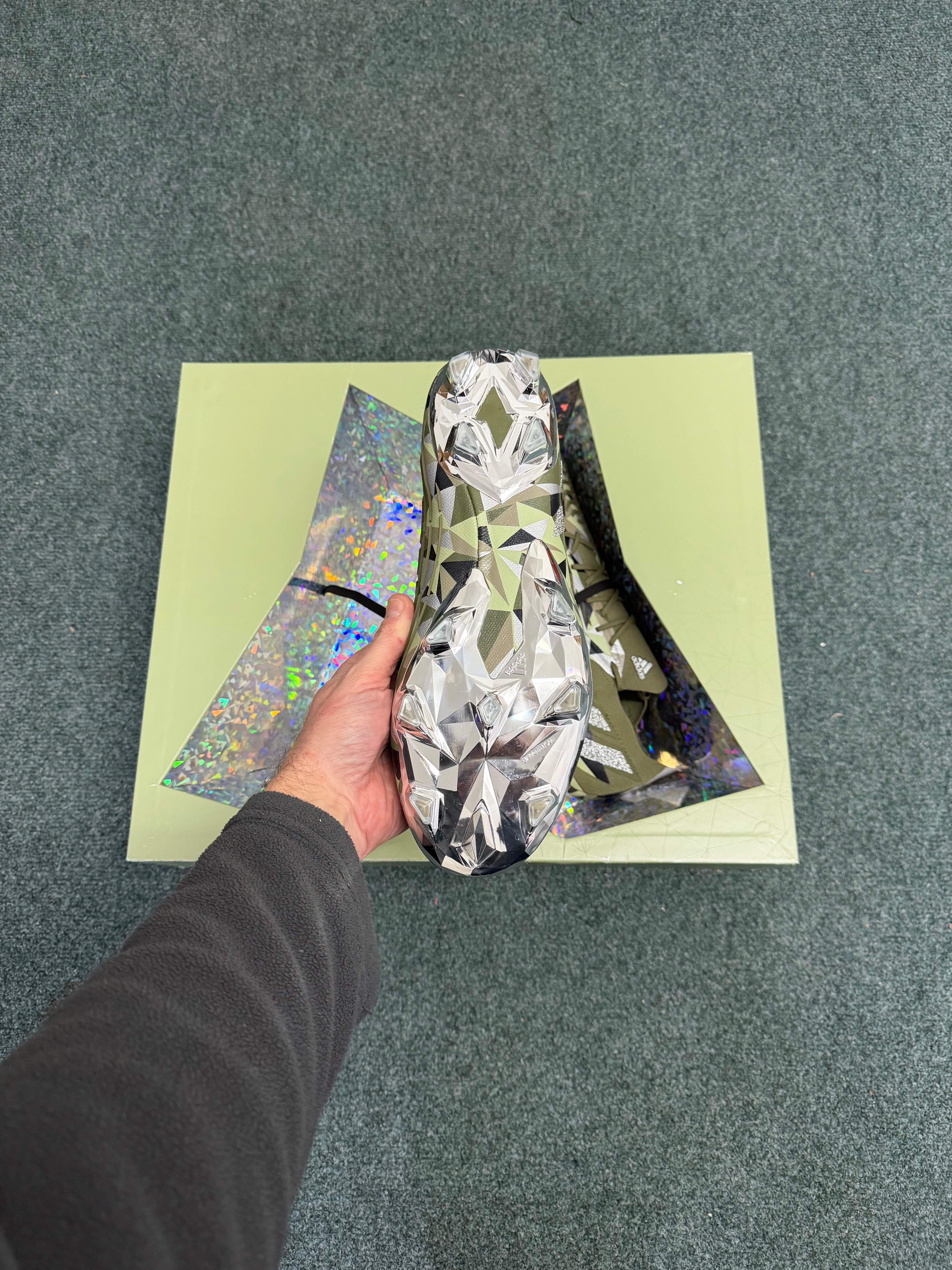 Adidas Predator Edge .1 Crystal Low FG