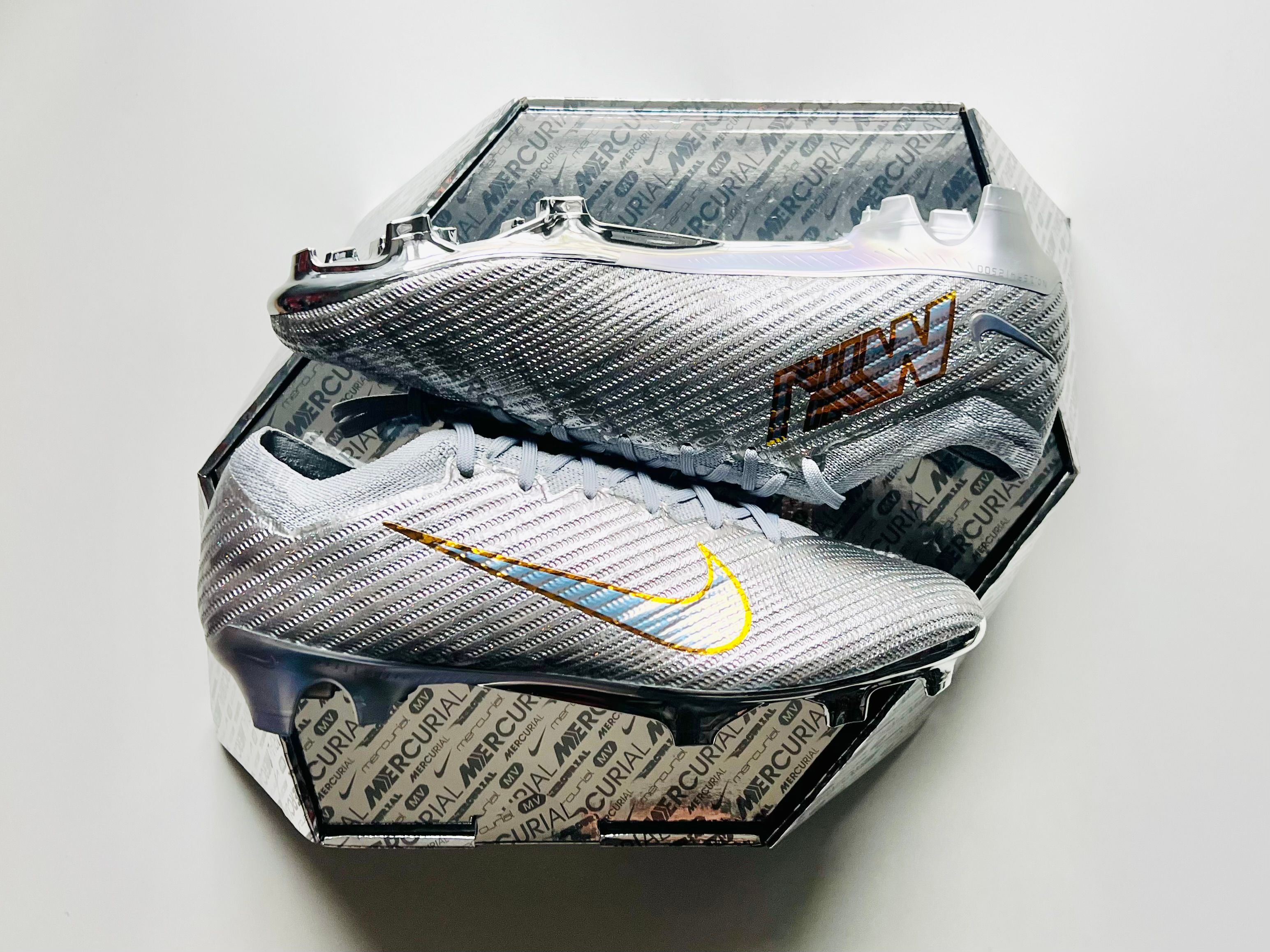 Nike ZM Vapor 15 Elite XXV SE FG - Metallic Silver / Wolf Grey / Pure Platinum