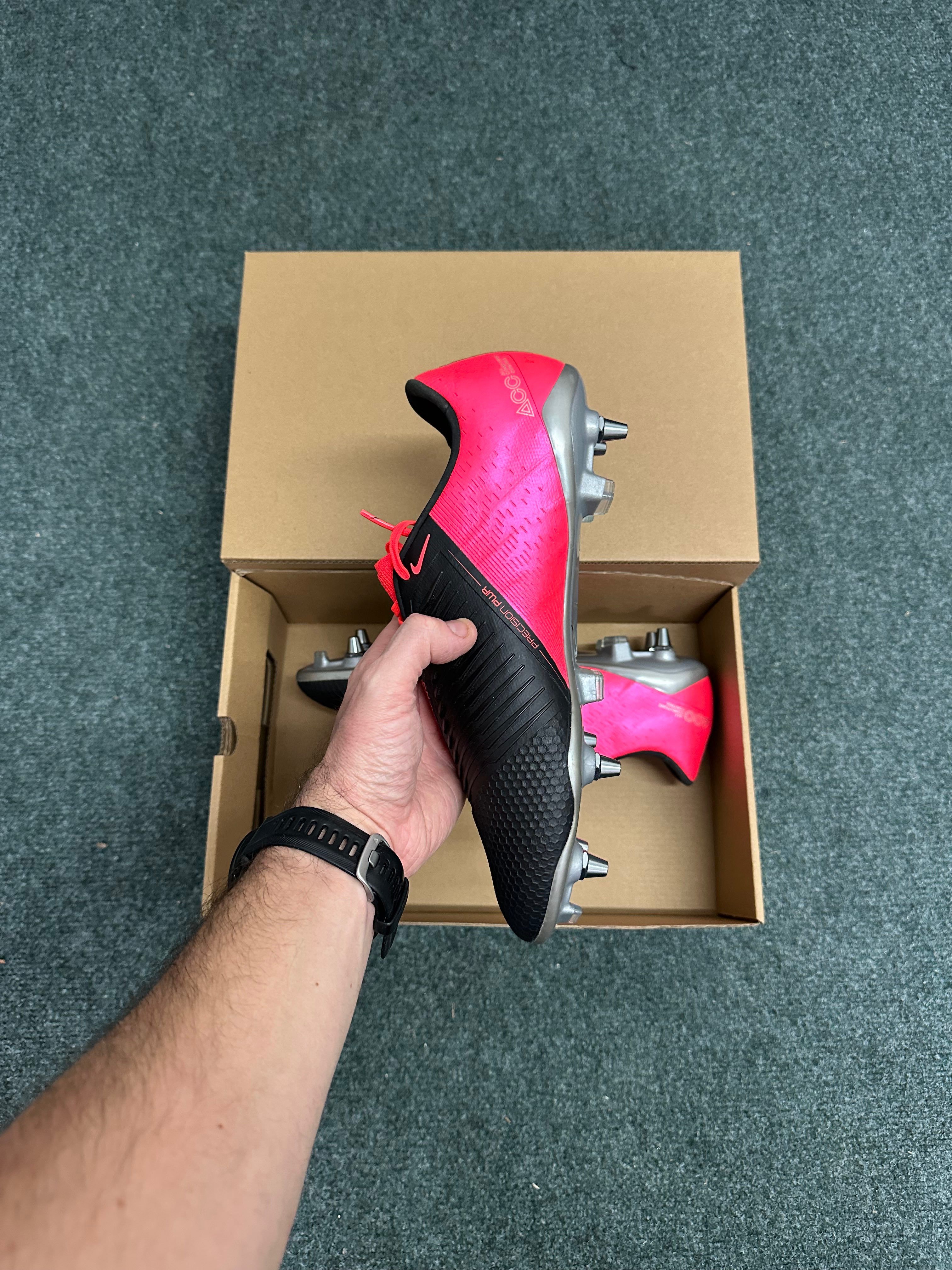 Nike Phantom VNM Elite SG Pro