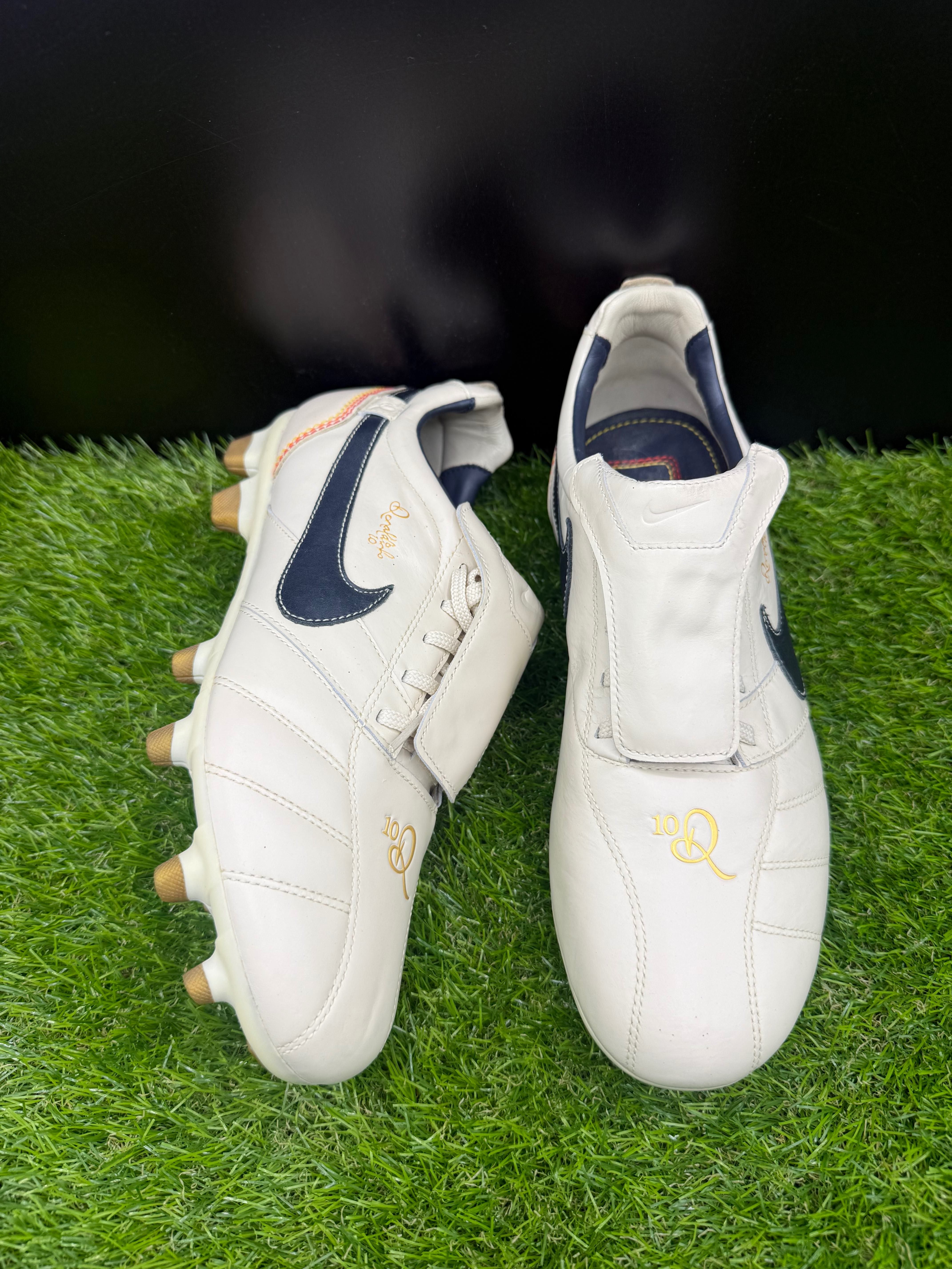 Nike Tiempo Ronaldinho R10 Pearl FG