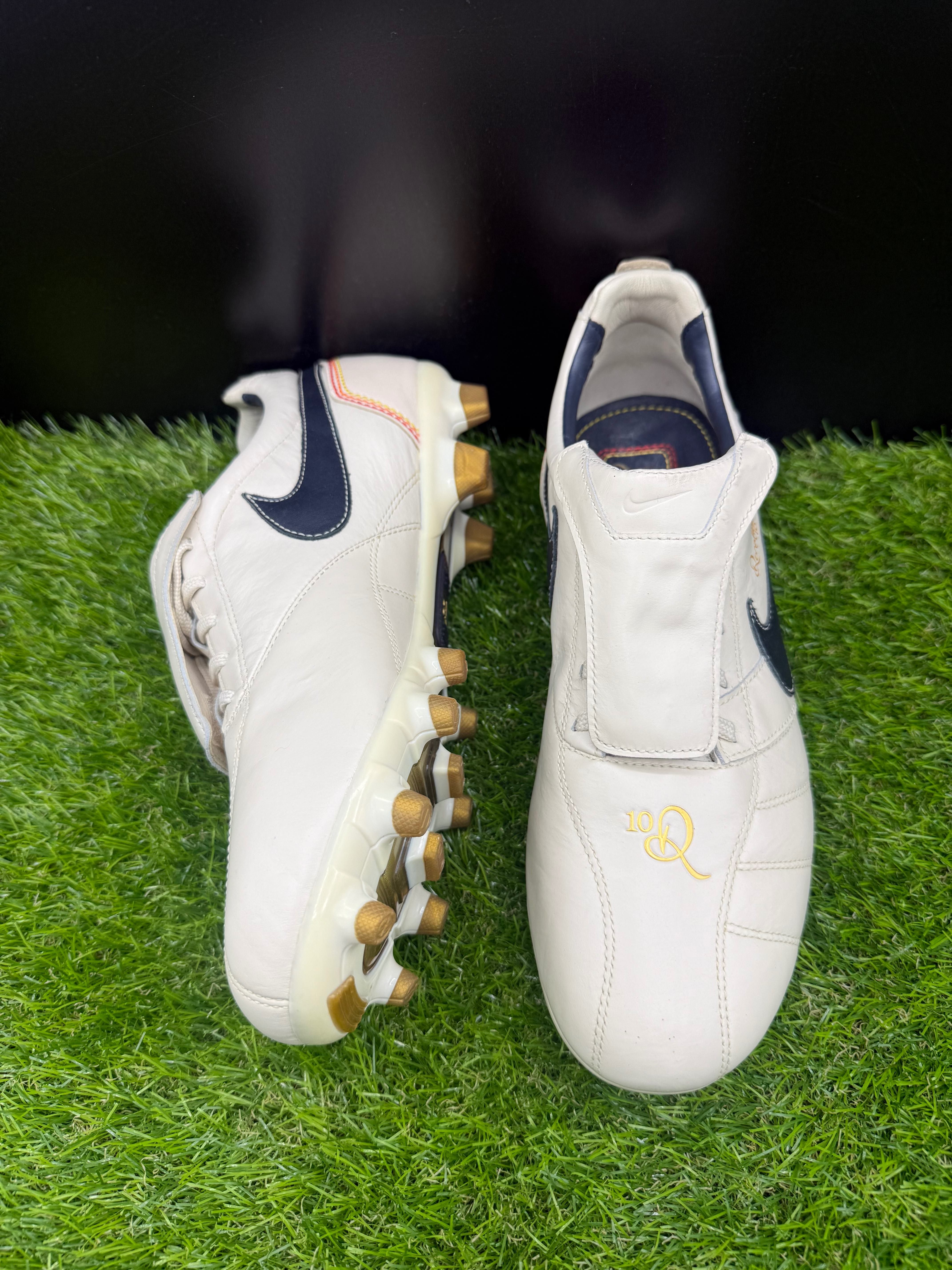 Nike Tiempo Ronaldinho R10 Pearl FG