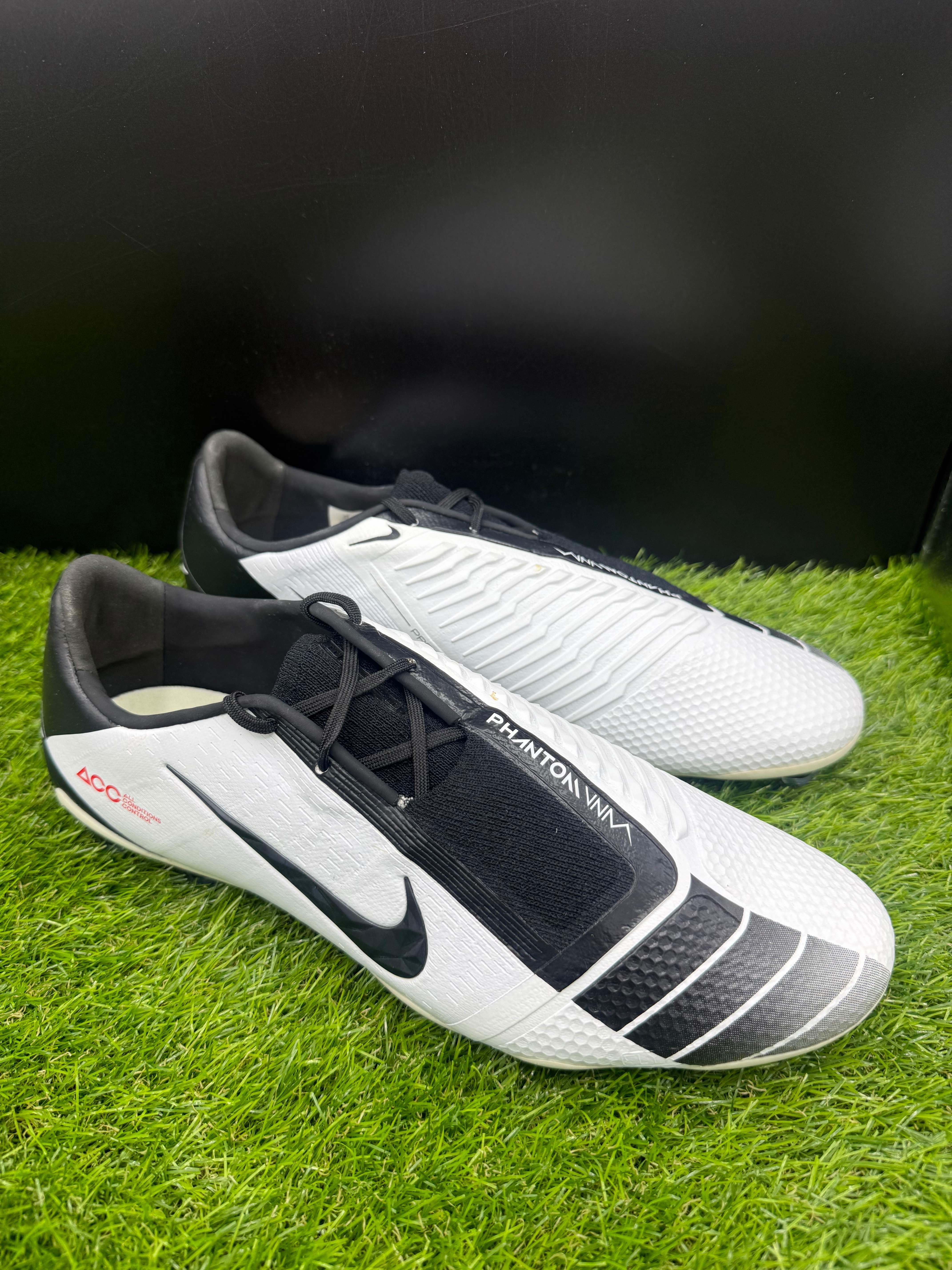 Nike Phantom Venom Elite DNA FG