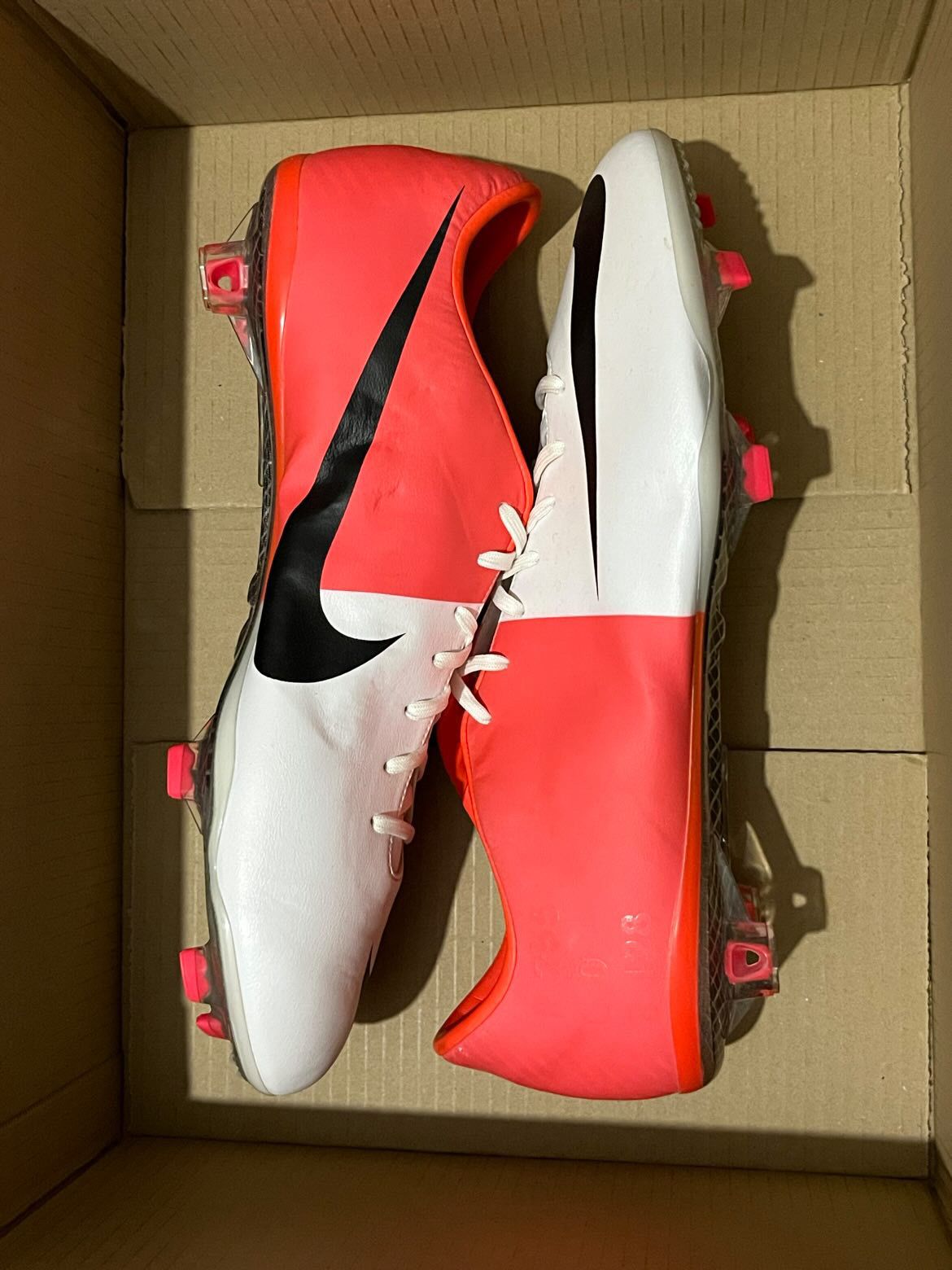 NIKE MERCURIAL VAPOR VIII FG