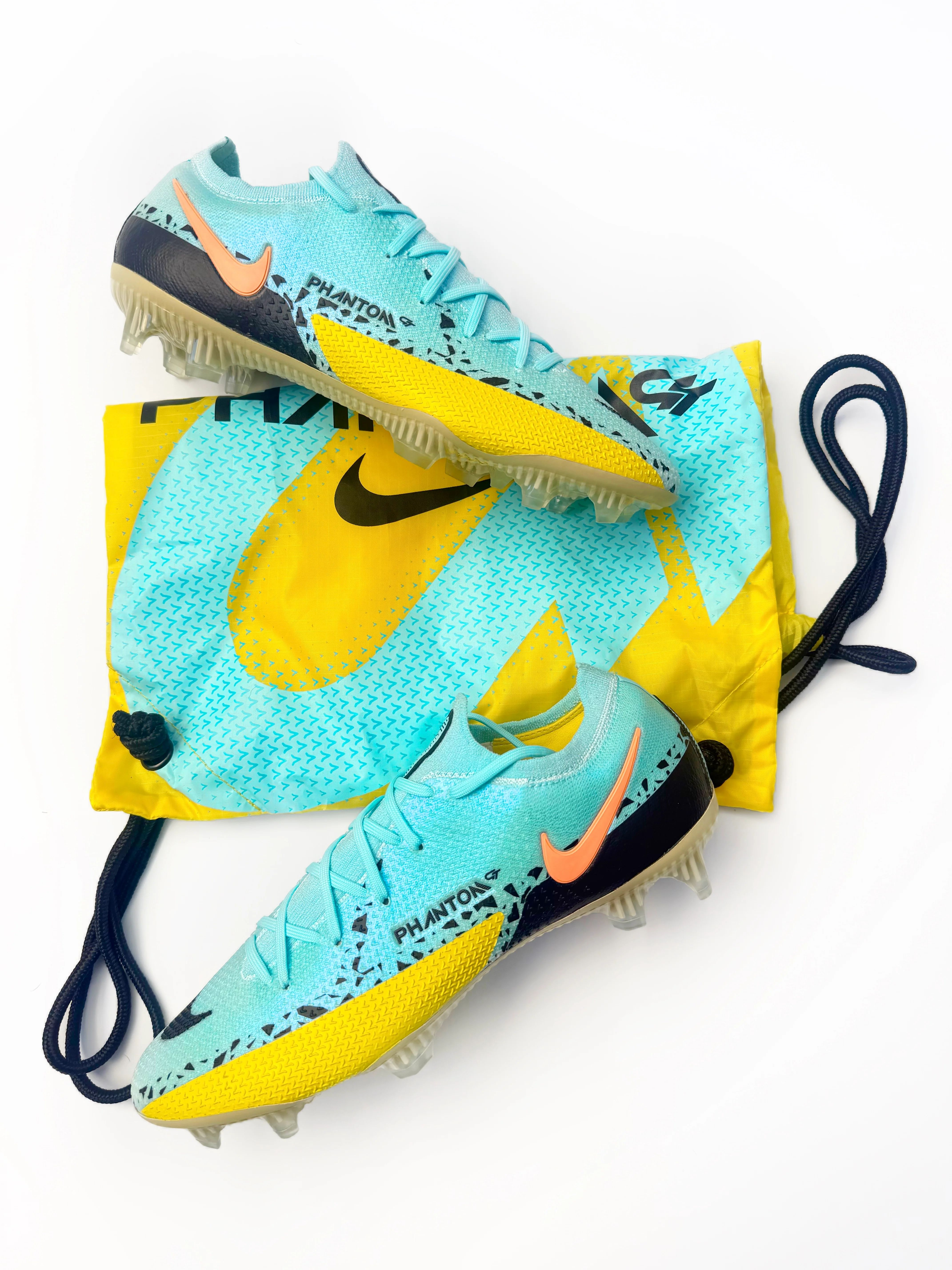 Nike Phantom GT2 Elite Glacier Ice/Yellow Strike FG 