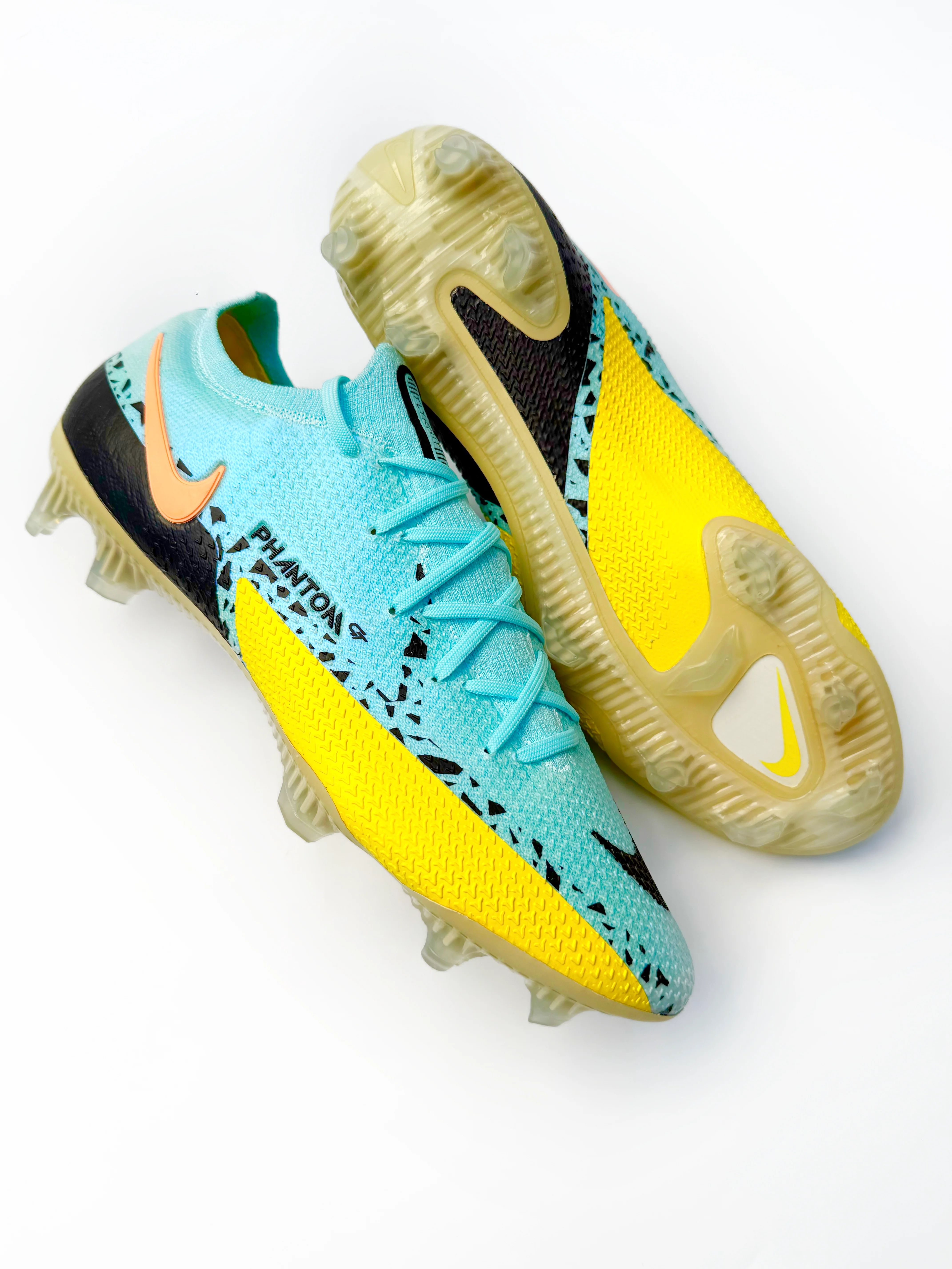 Nike Phantom GT2 Elite Glacier Ice/Yellow Strike FG 