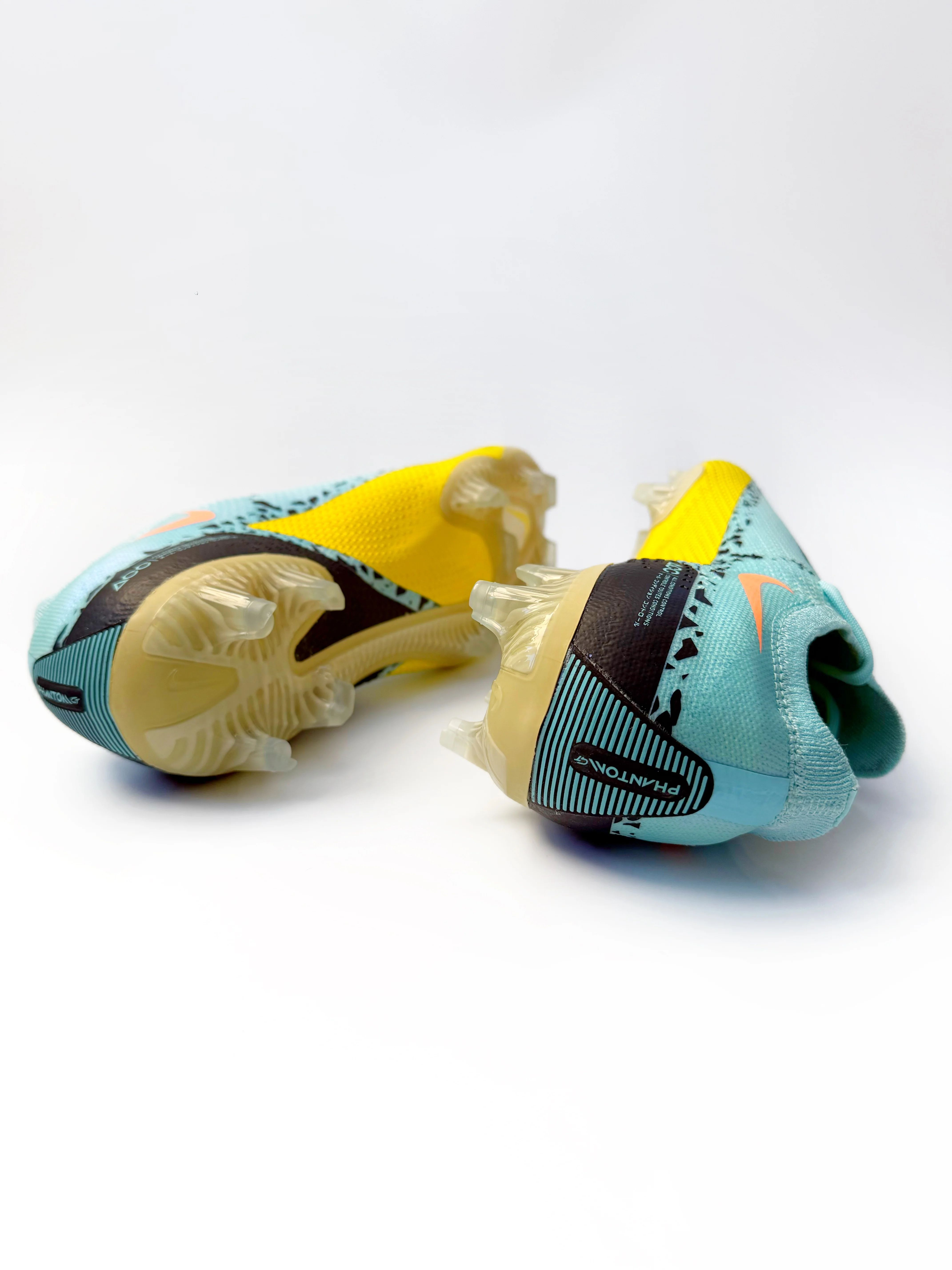 Nike Phantom GT2 Elite Glacier Ice/Yellow Strike FG 