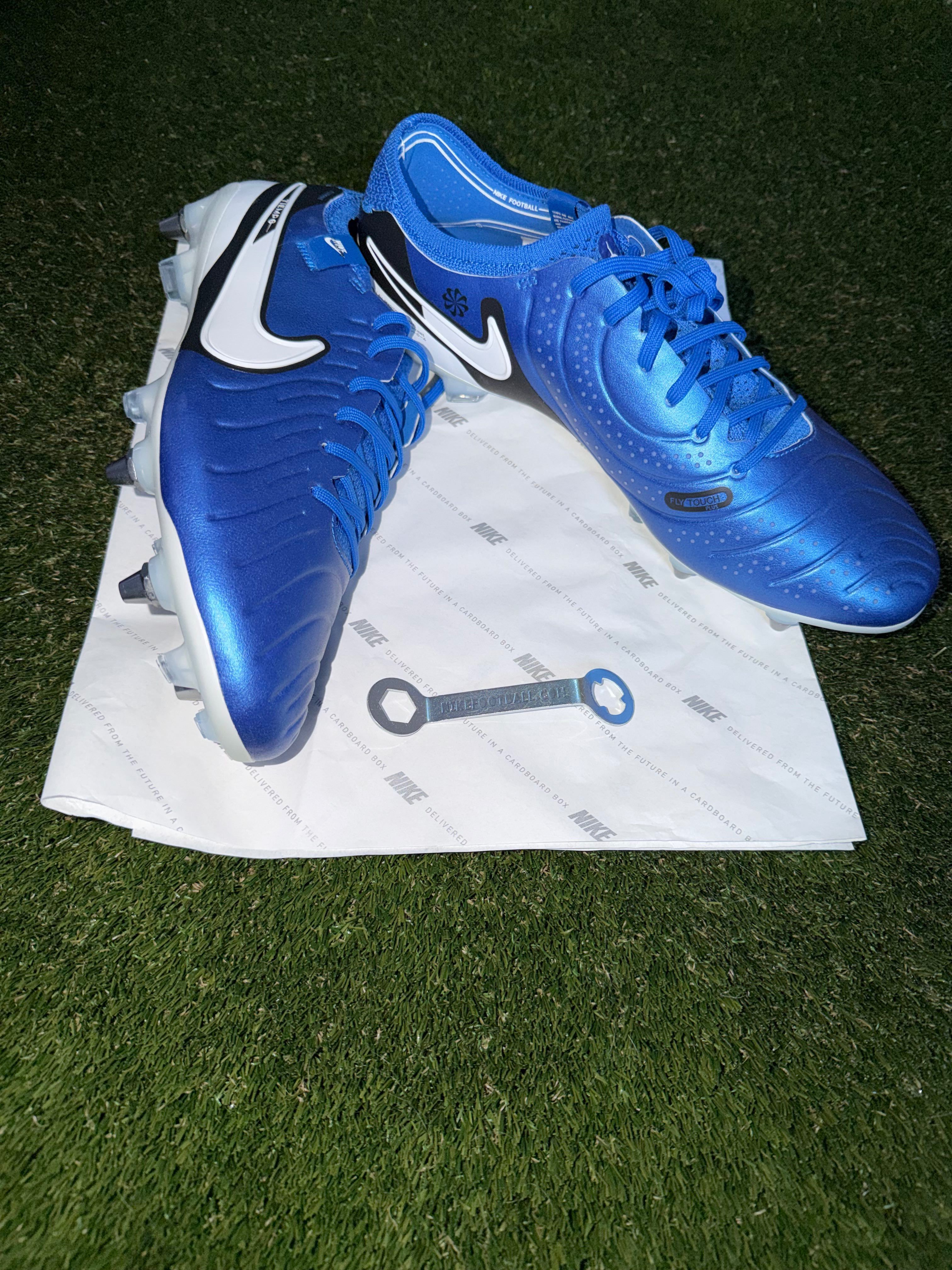 Nike Tiempo Legend 10 Elite SG-PRO Player Edition Blue / White
