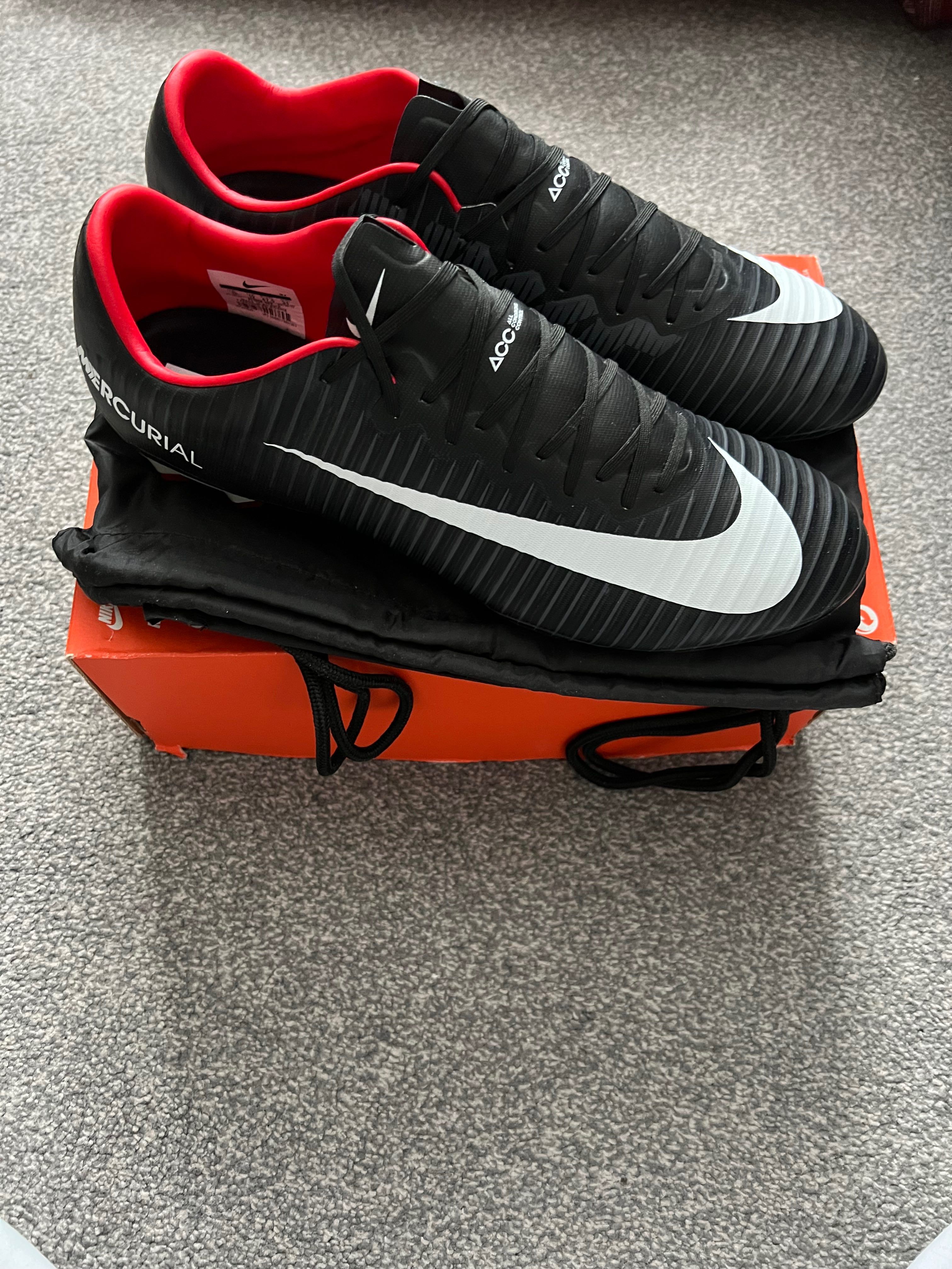 Nike Mecurial Vapor 11 Elite