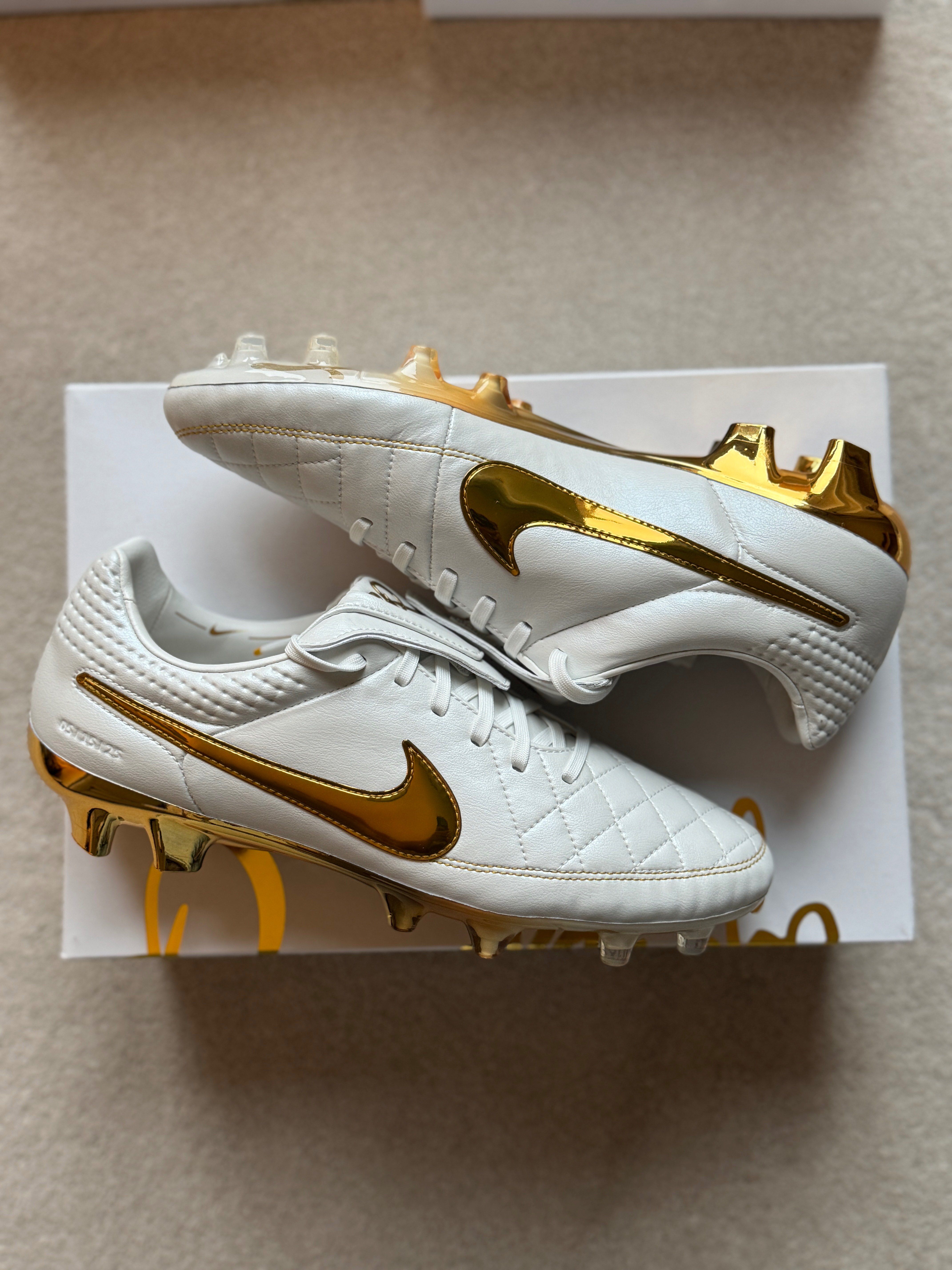 Nike Tiempo Legend ‘R10’ Regen FG - White / Gold