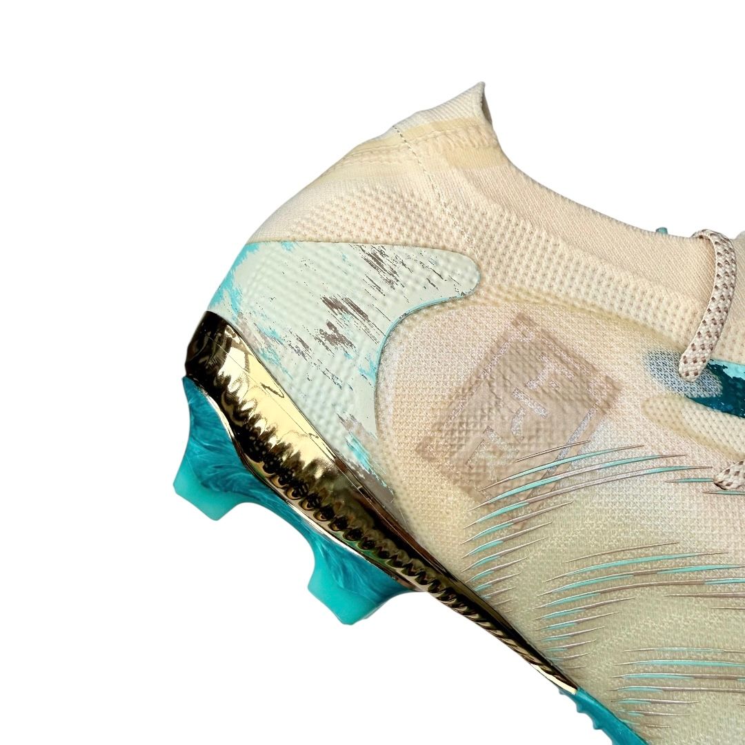 UMA FUTURE 9 ULTIMATE FG - CREAMY VANILLA/PUMA GOLD - Limited Edition - CNY