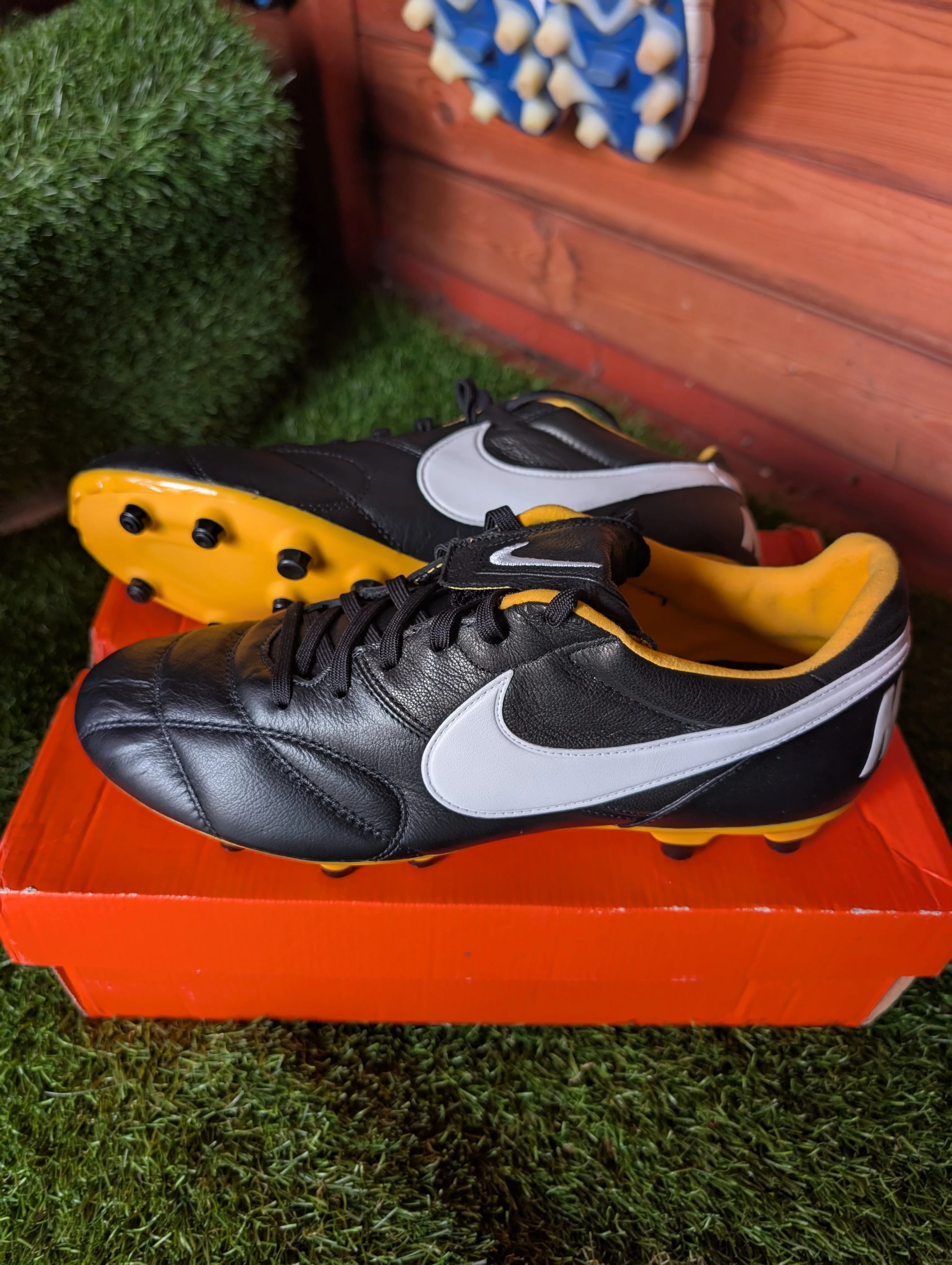 Nike Premier 1994 rereleased by Nike in 2020 rare boot. Brand New unworn Size 8.5 