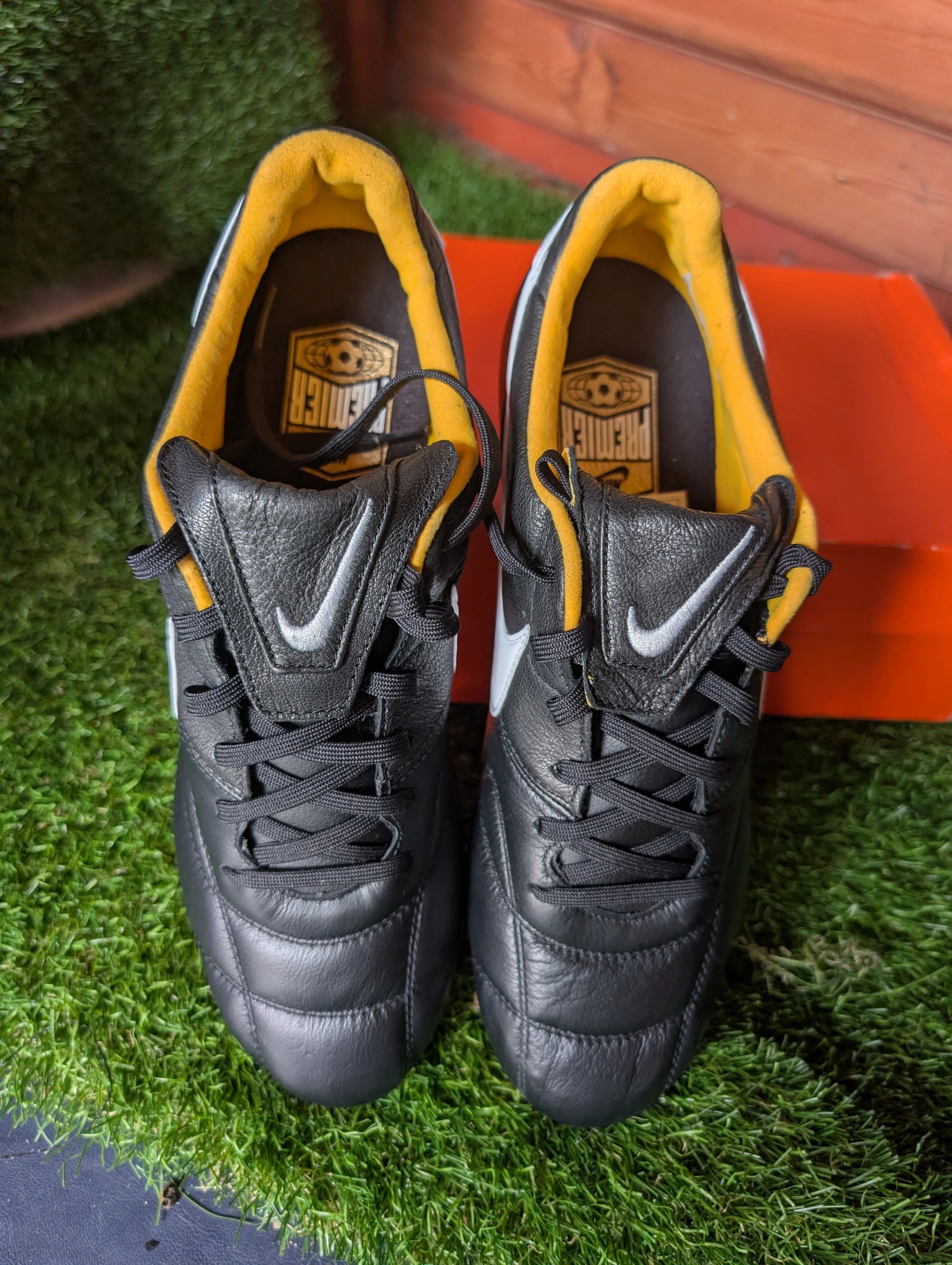 Nike Premier 1994 rereleased by Nike in 2020 rare boot. Brand New unworn Size 8.5 