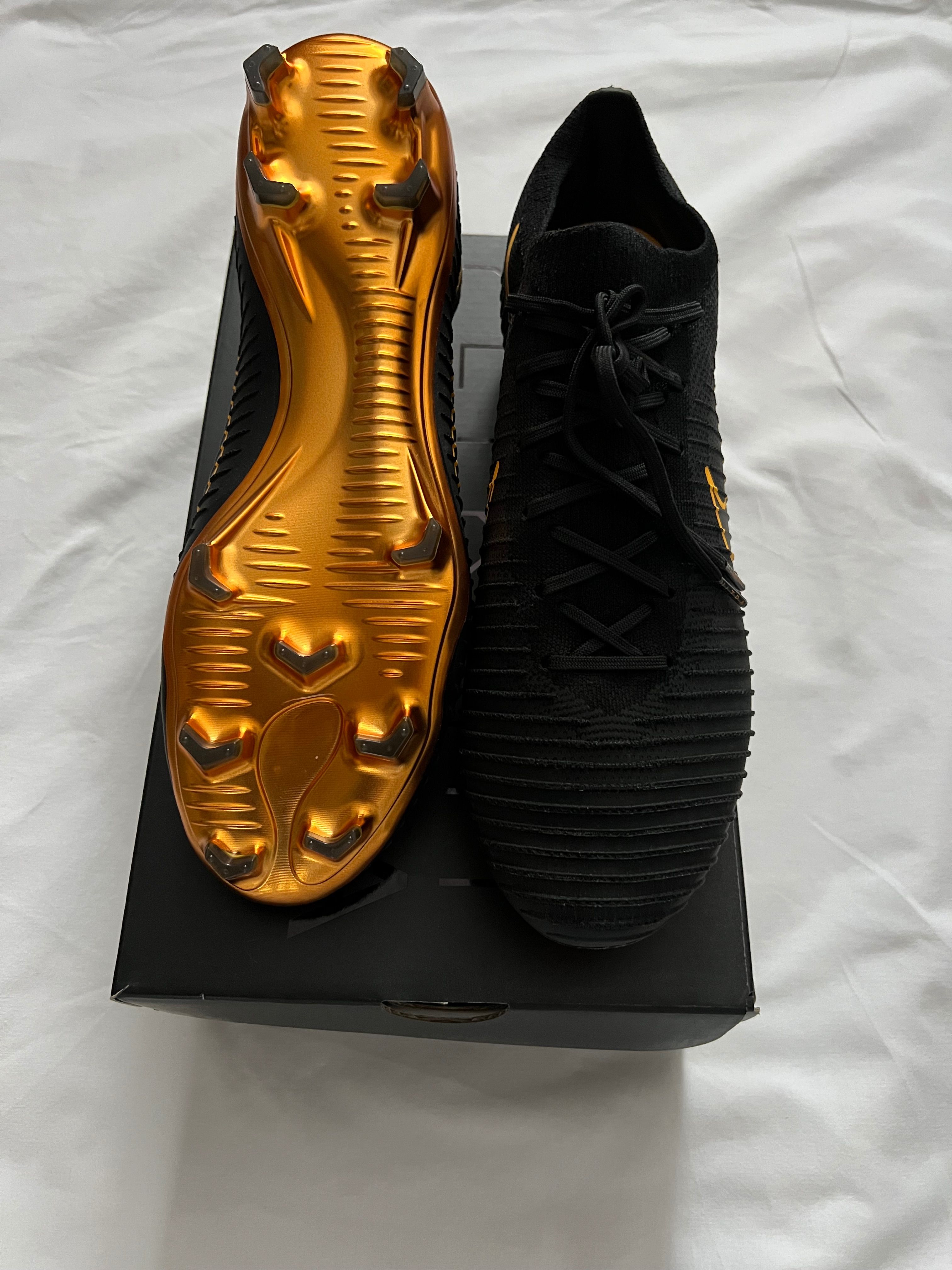 Nike Mecurial Flynit Ultra FG Black/Gold