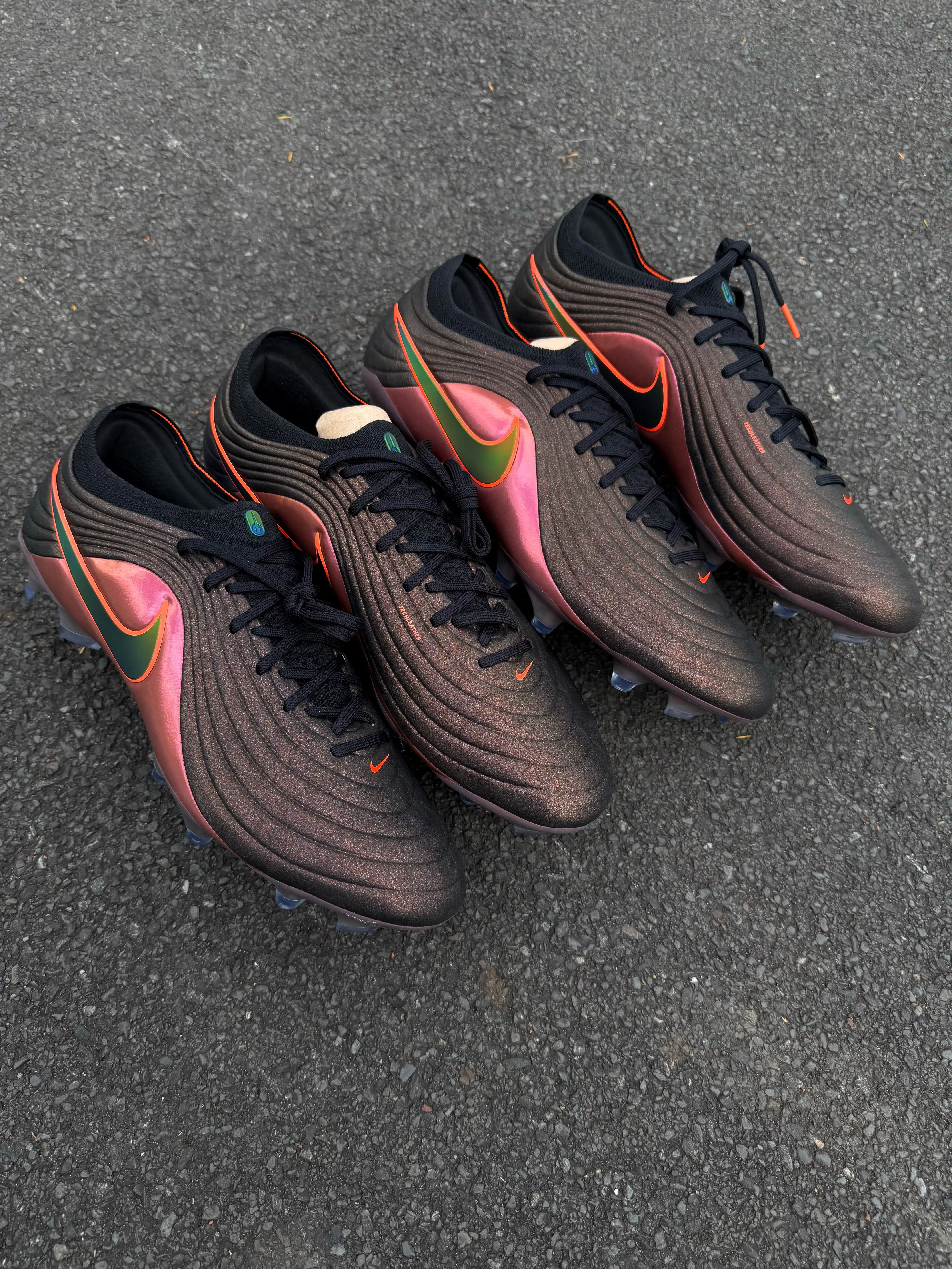 Nike Tiempo Maestro Elite Lv8 Heat up Pack Black/Hyper Crimson