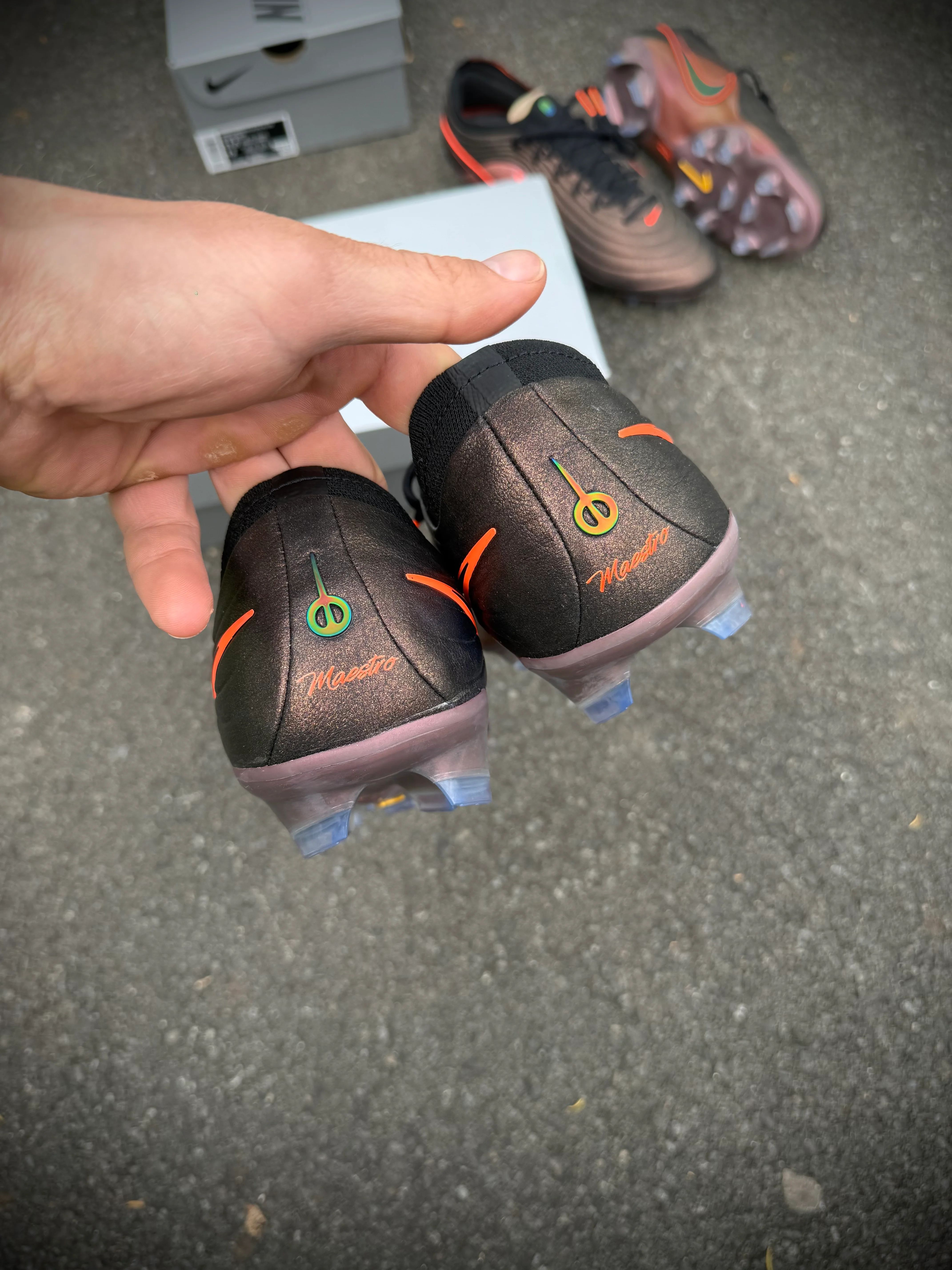 Nike Tiempo Maestro Elite Lv8 Heat up Pack Black/Hyper Crimson