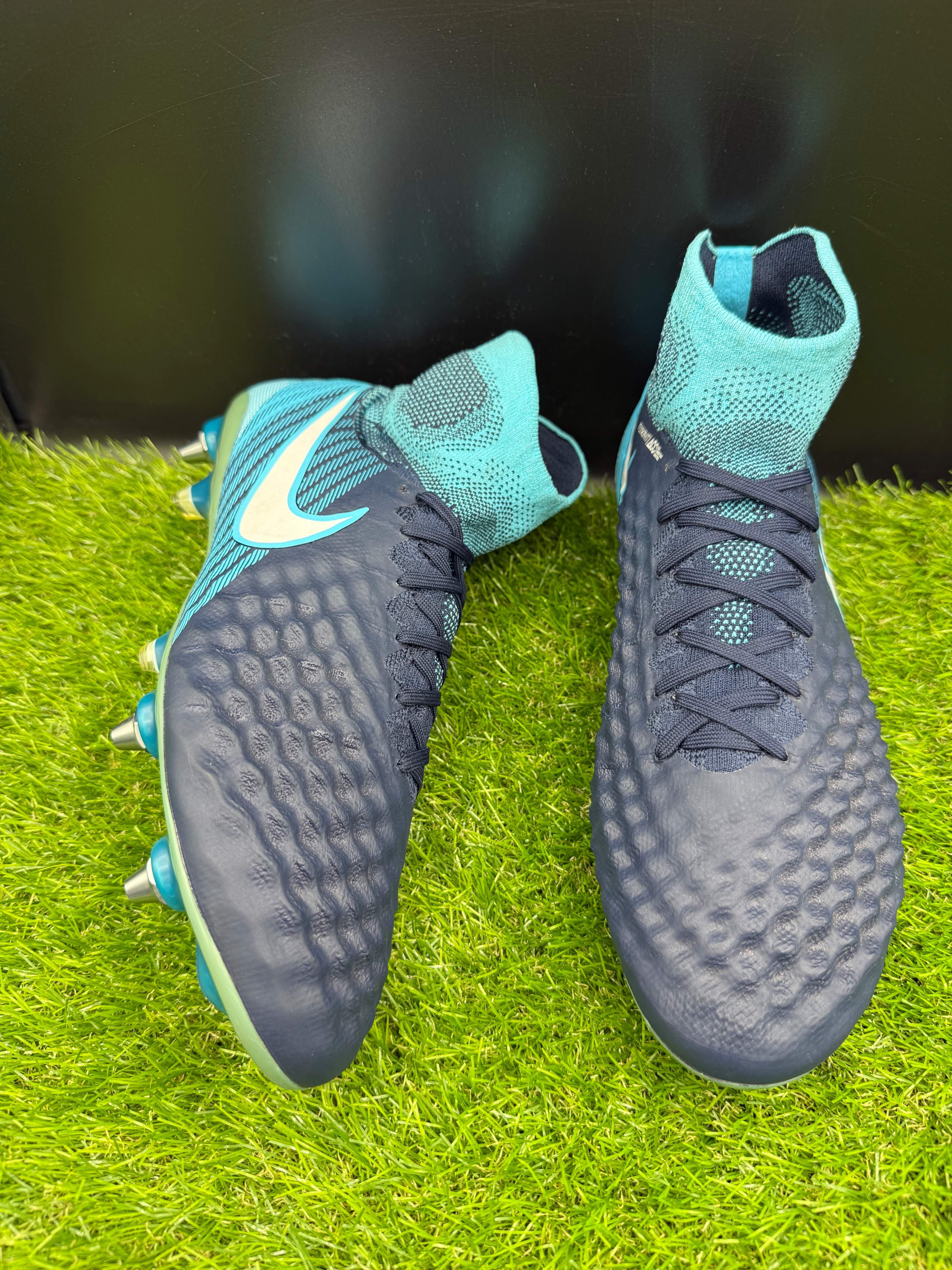Nike Magista Obra Elite 2 SG-Pro