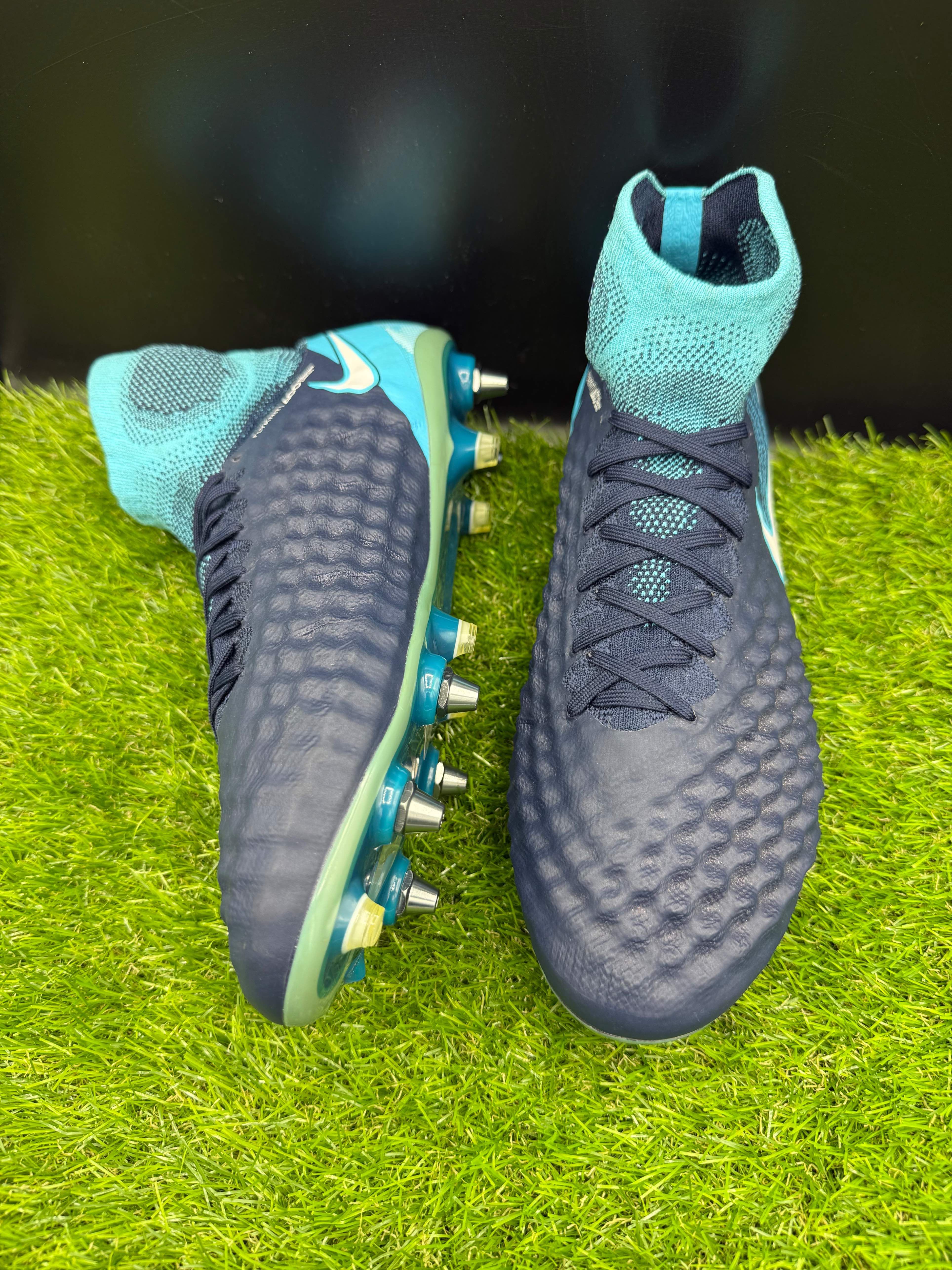 Nike Magista Obra Elite 2 SG-Pro