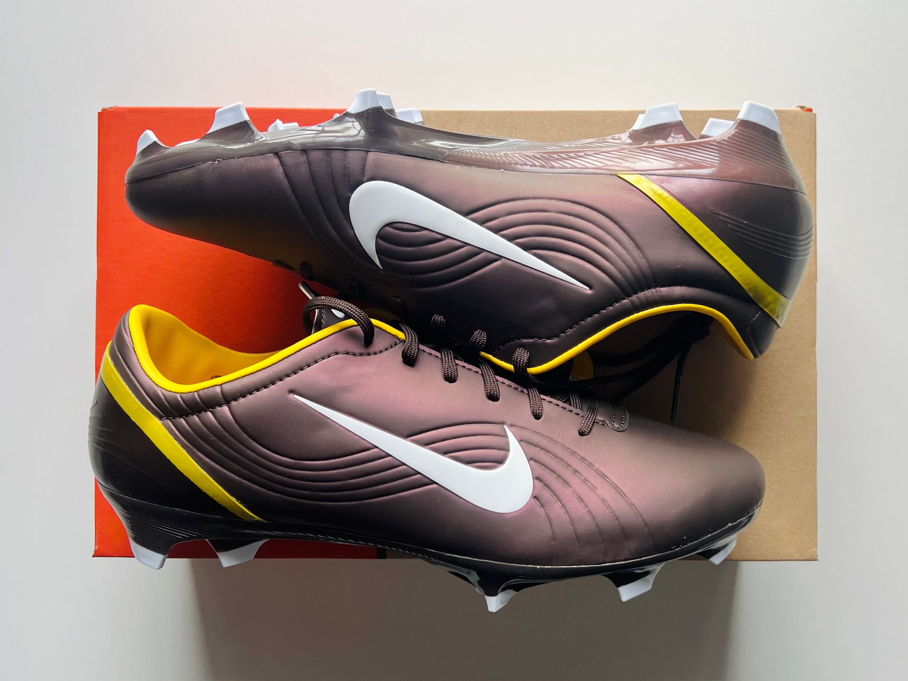 Nike Mercurial Vapor 1 RGN SE FG CR7 Origins - Dark Cinder / Maize