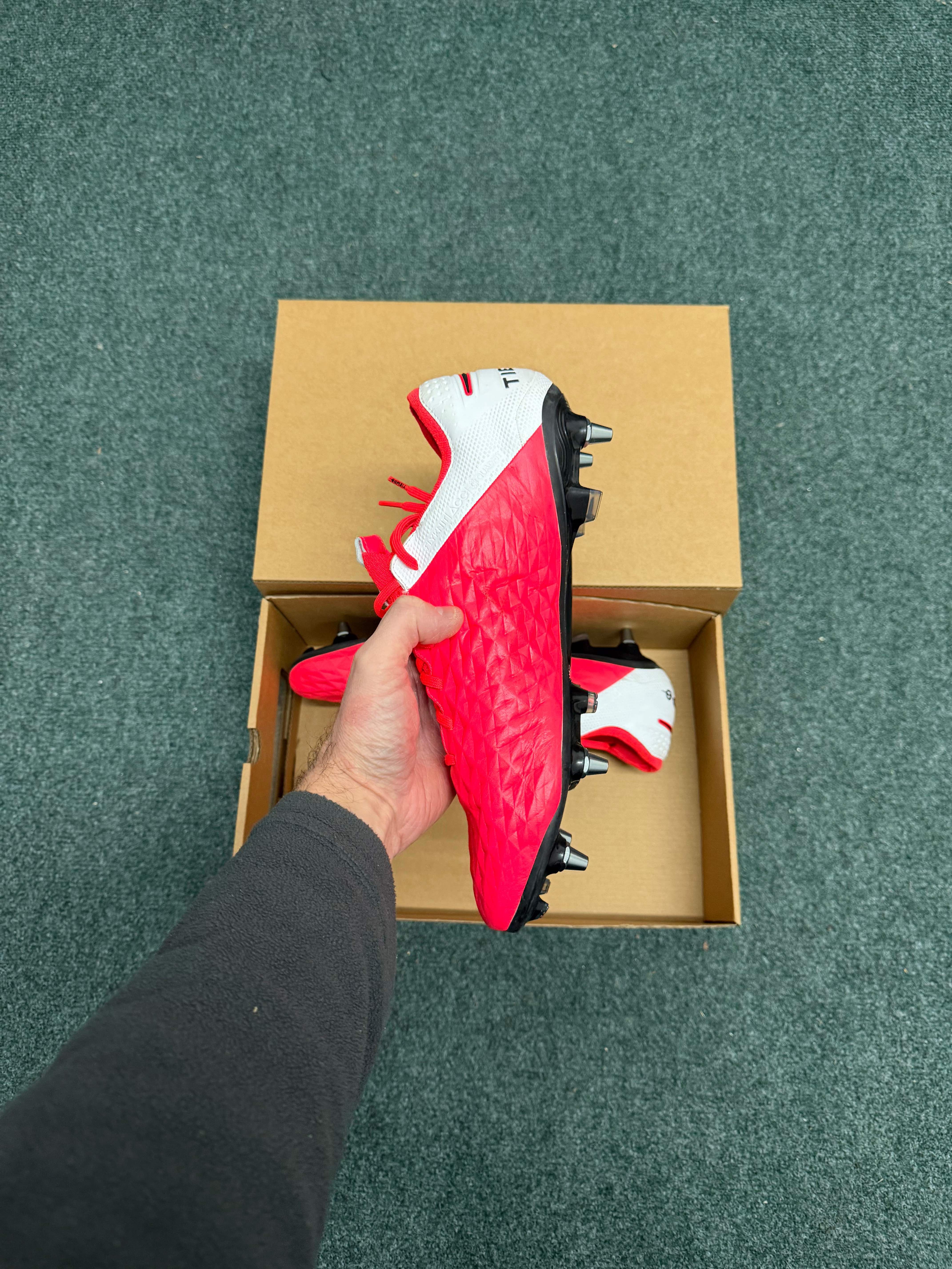 Nike Tiempo Legend 8 SG Pro