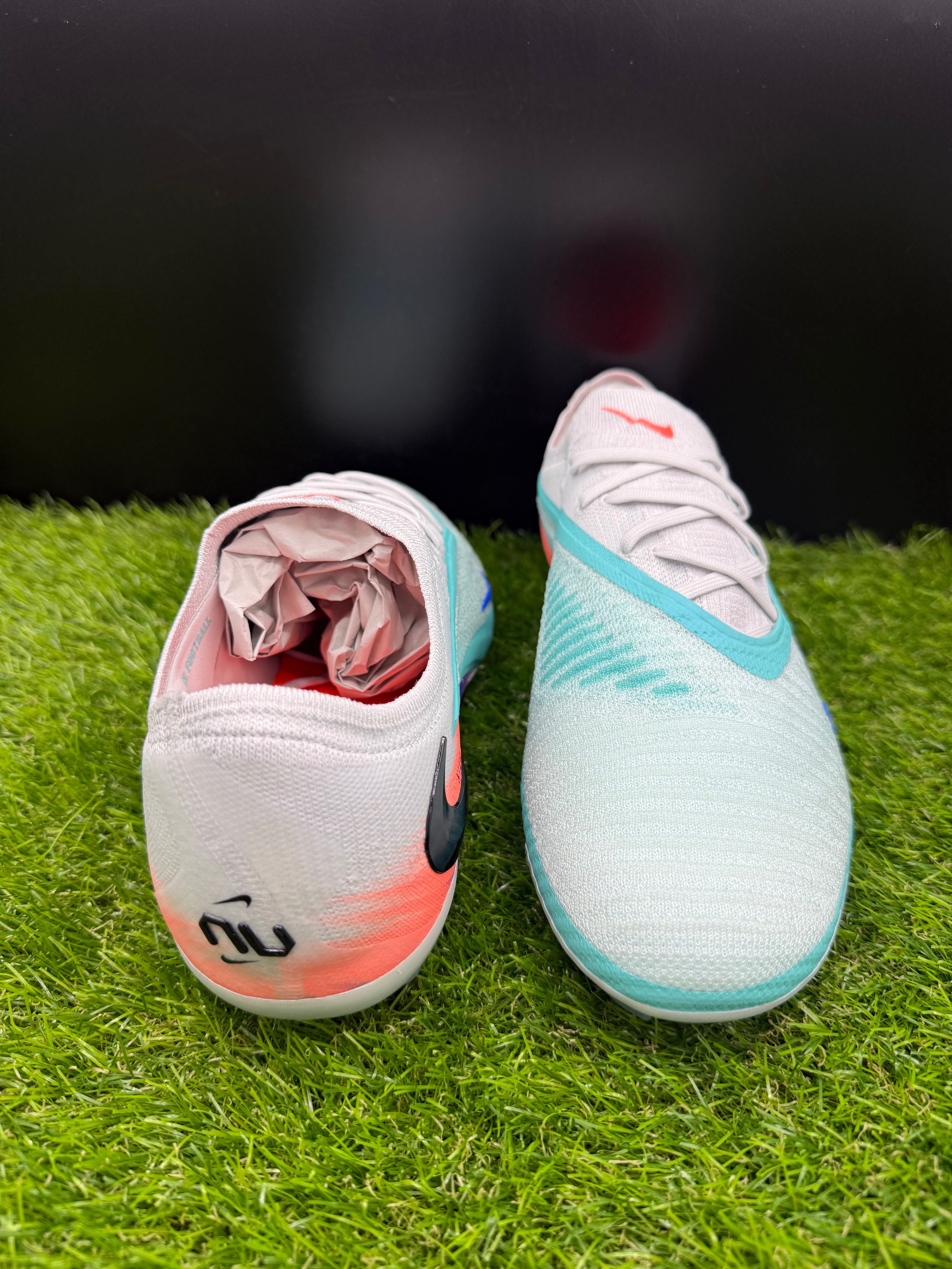 Nike Phantom 6 Low Elite NU2 SG-Pro