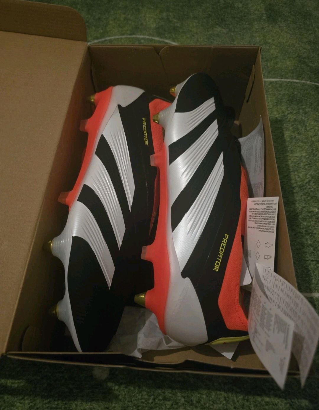 Adidas Predator Elite LL SG Football Boots
