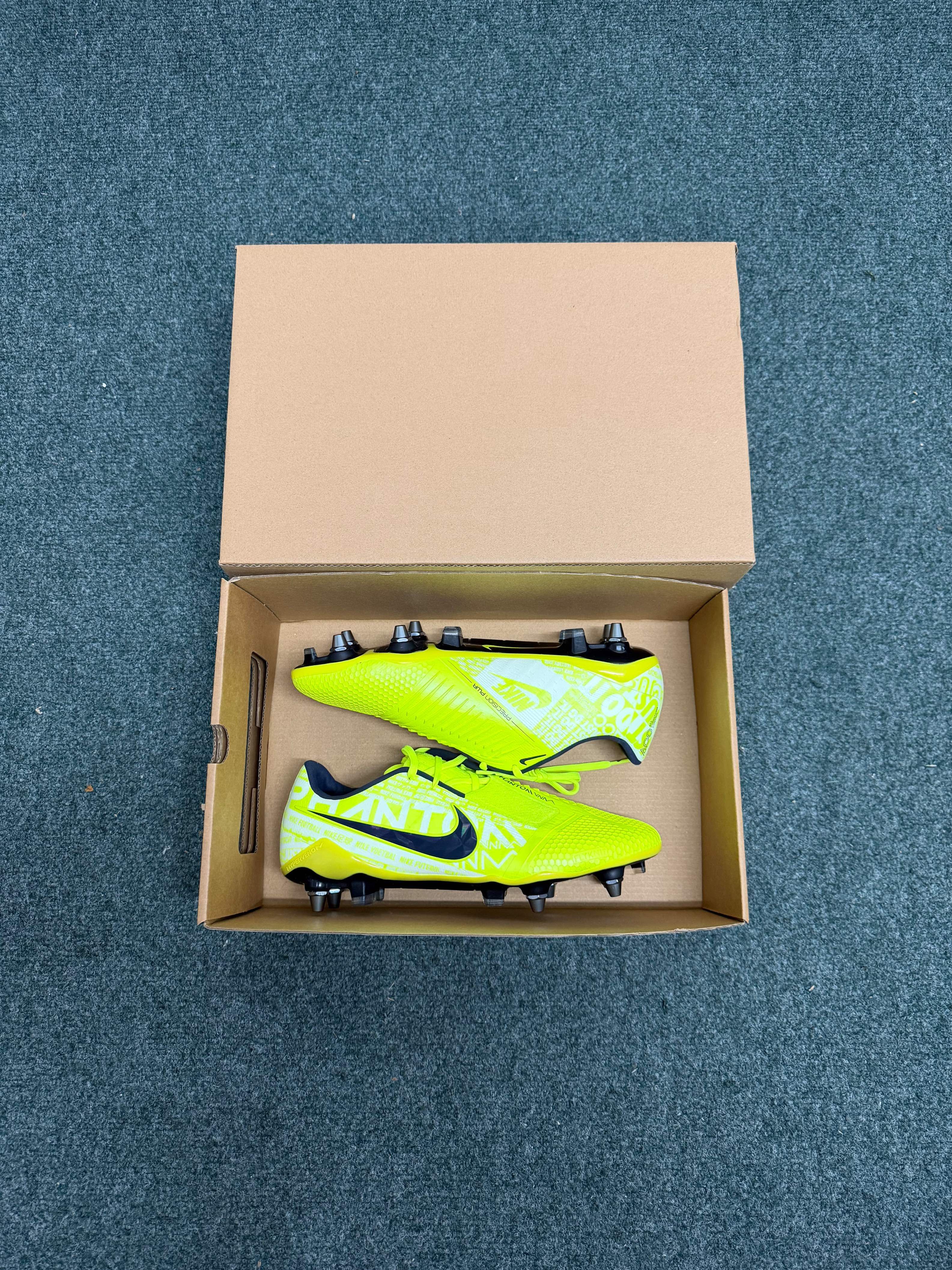 Nike Phantom VNM Elite SG-Pro