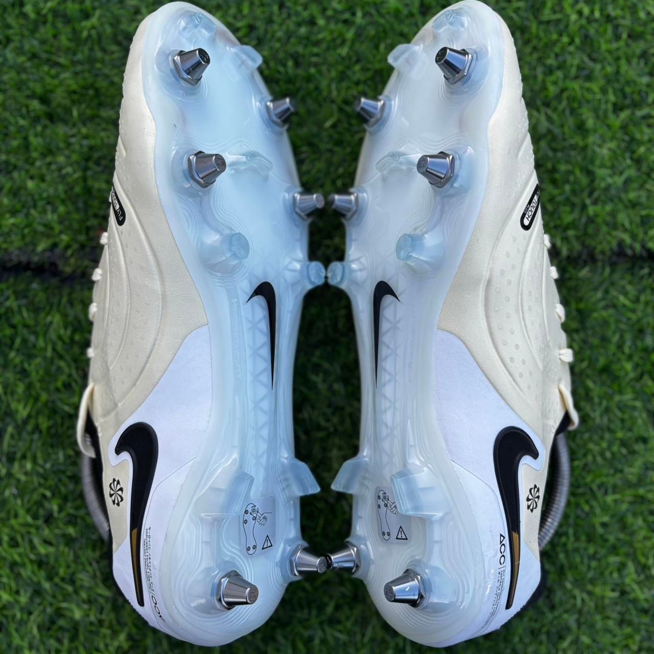 Nike Tiempo Legend 10 Elite SG Football Boots –Size 9