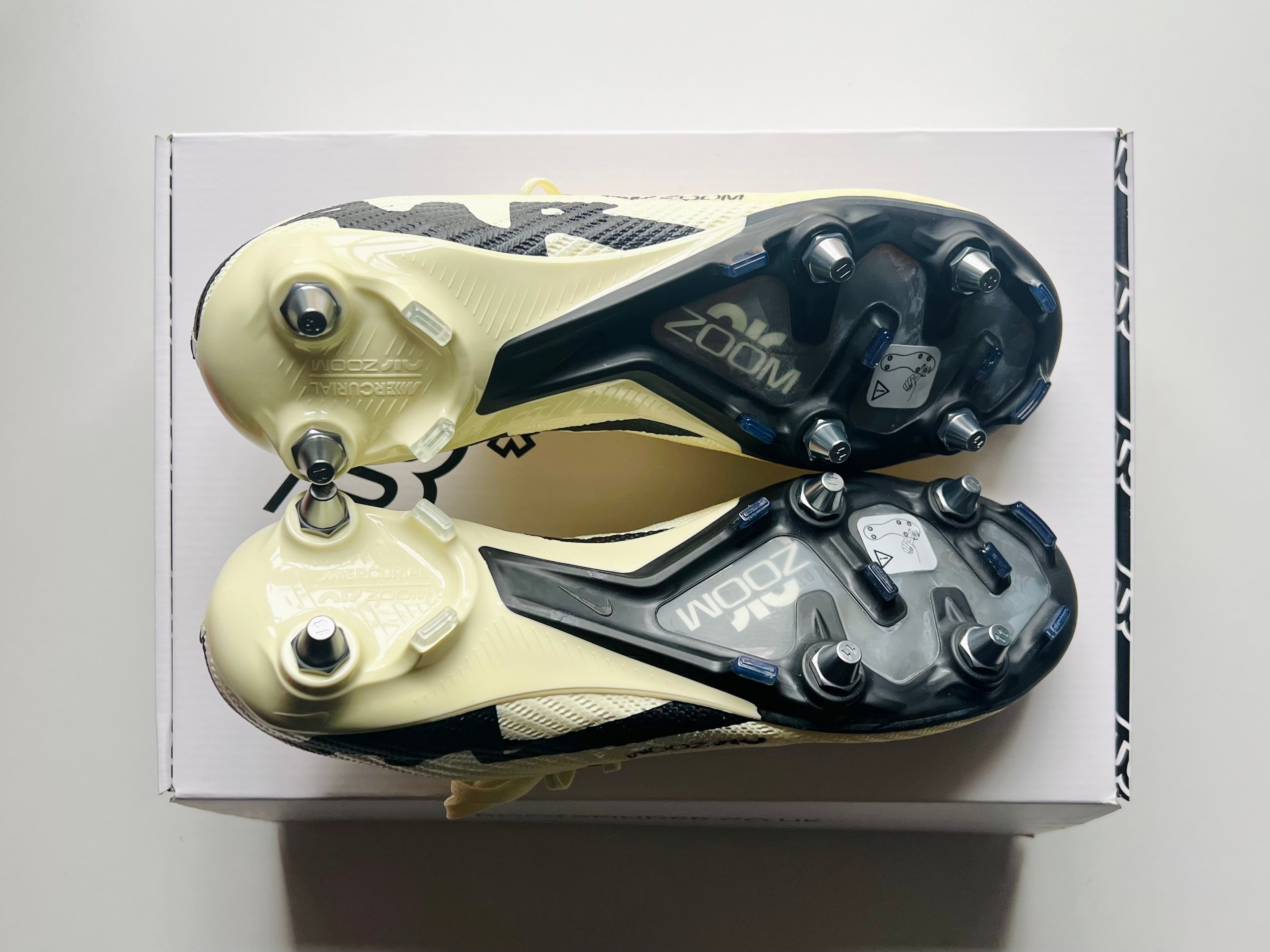 Nike Air Zoom Mercurial Vapor 15 Elite Mad Ready Pack - Lemonade / Black SG Pro