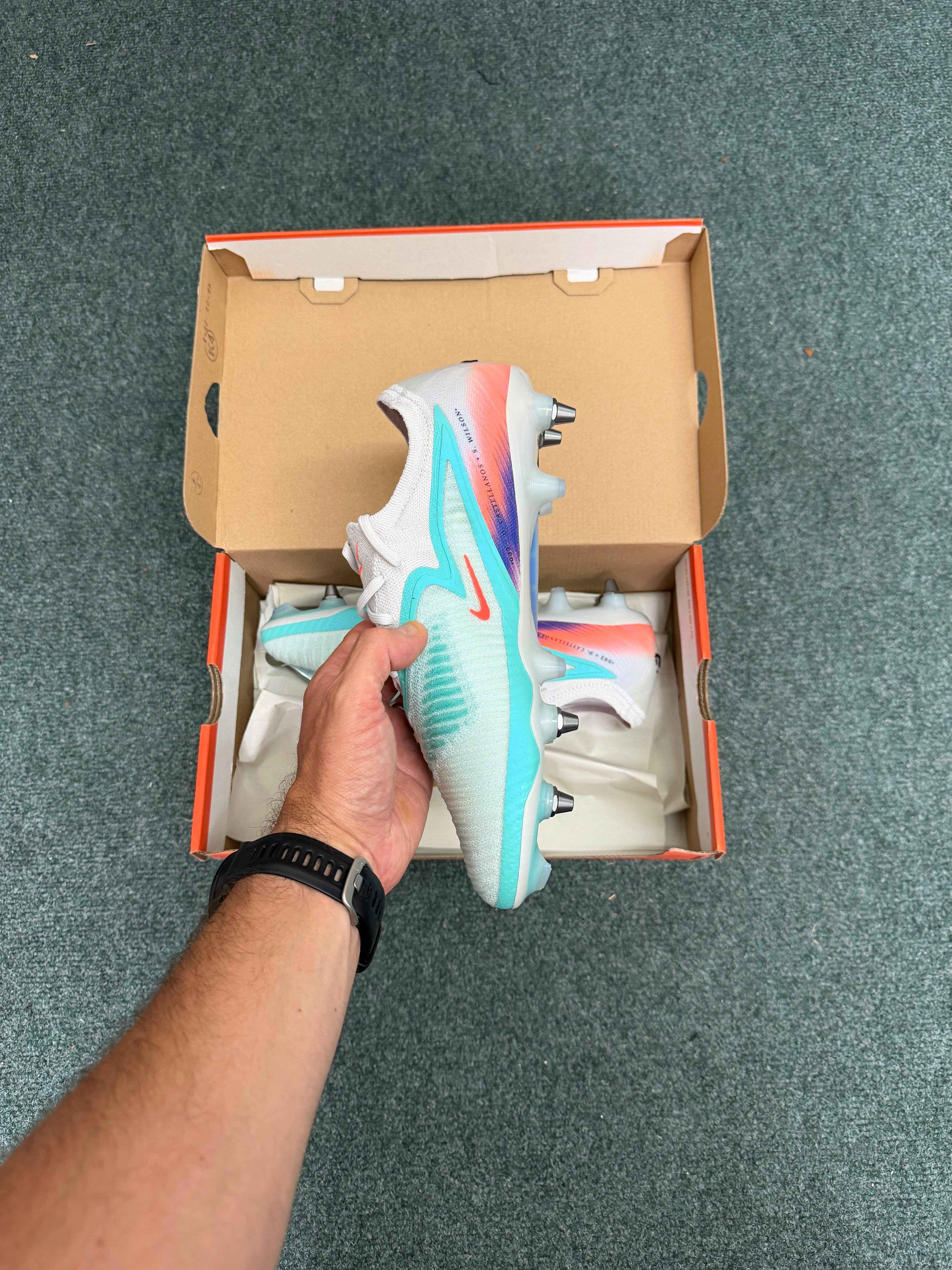Nike Phantom 6 Elite Low SG Pro