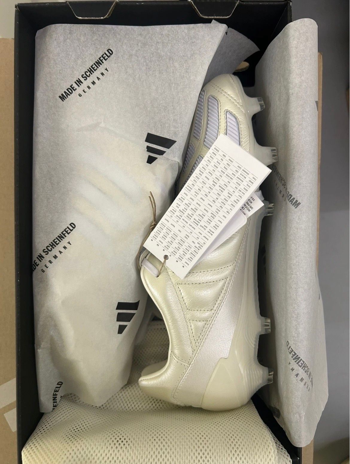 Predator Mania Pearl