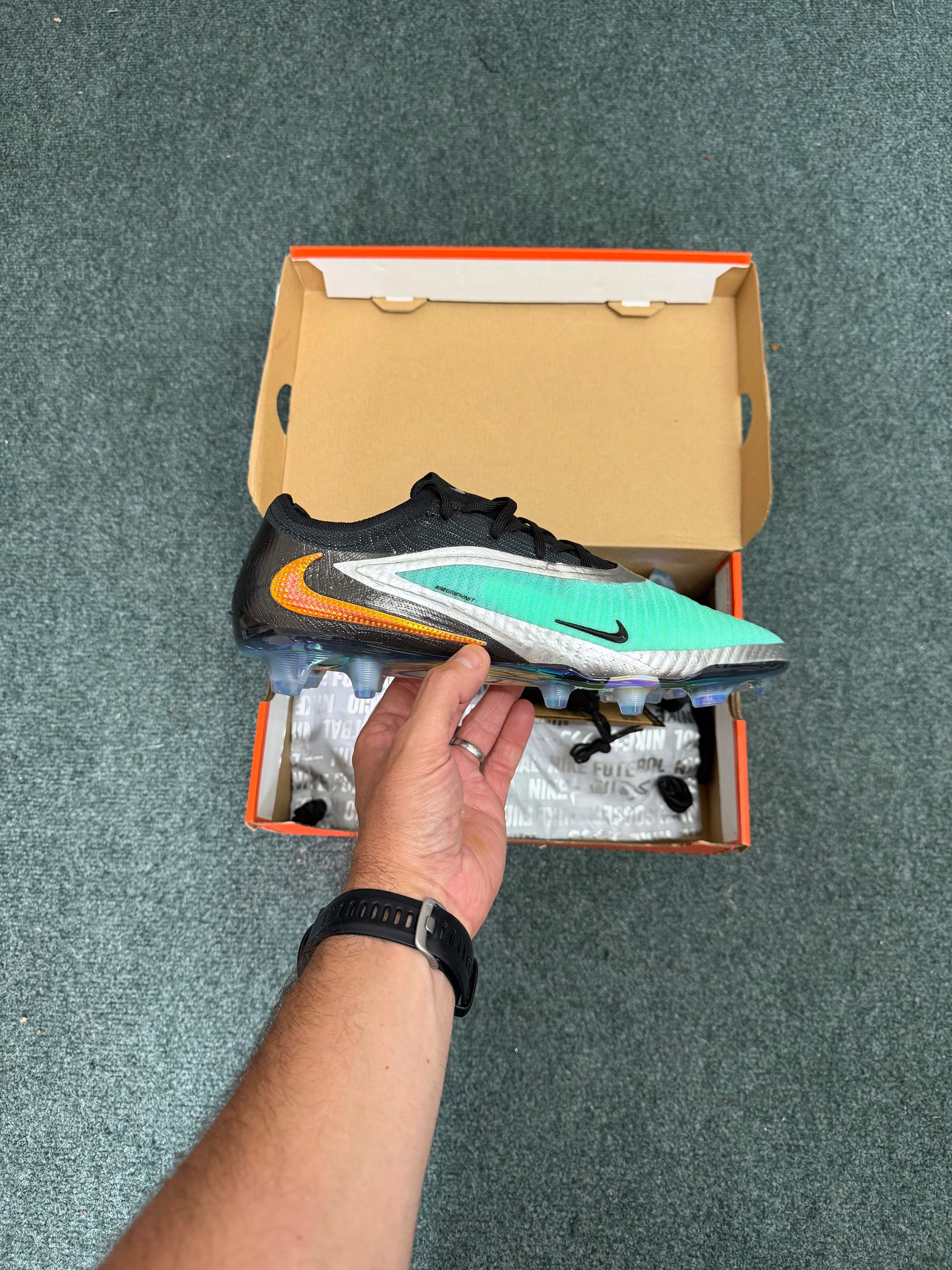 Nike Phantom 6 Low Elite LE FG
