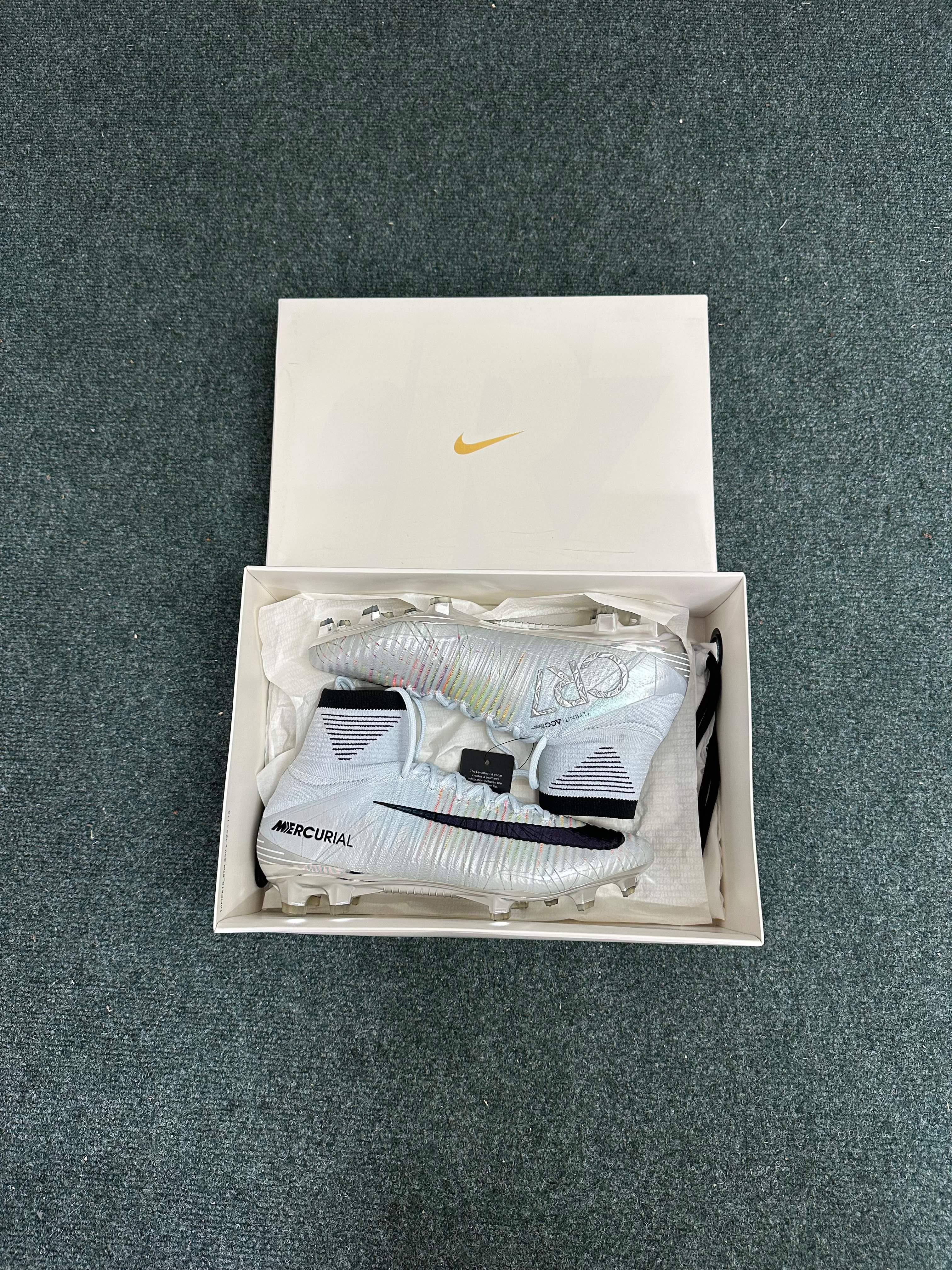 Nike Mercurial Superfly V CR7 SE FG (Melhor)