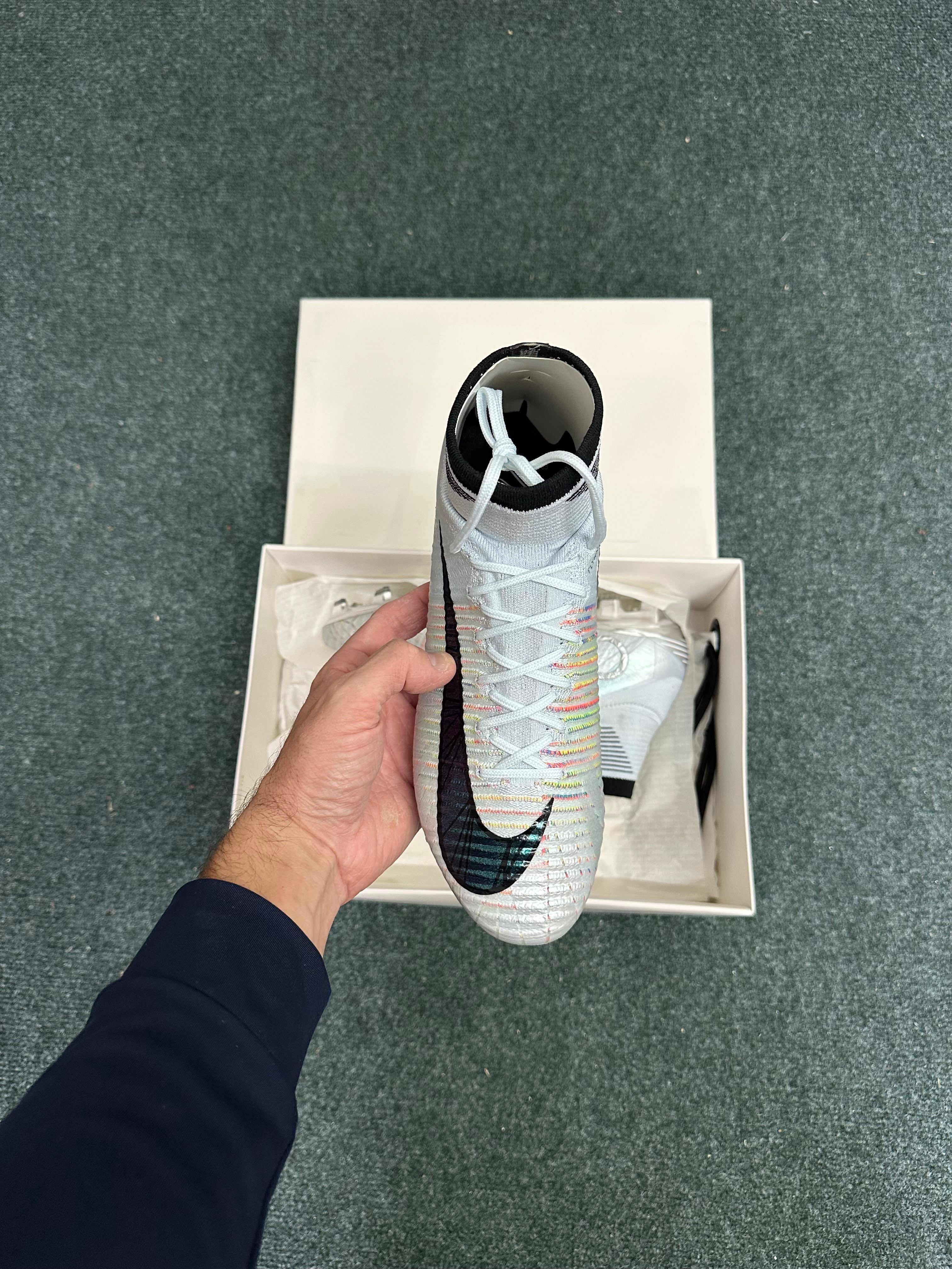 Nike Mercurial Superfly V CR7 SE FG (Melhor)