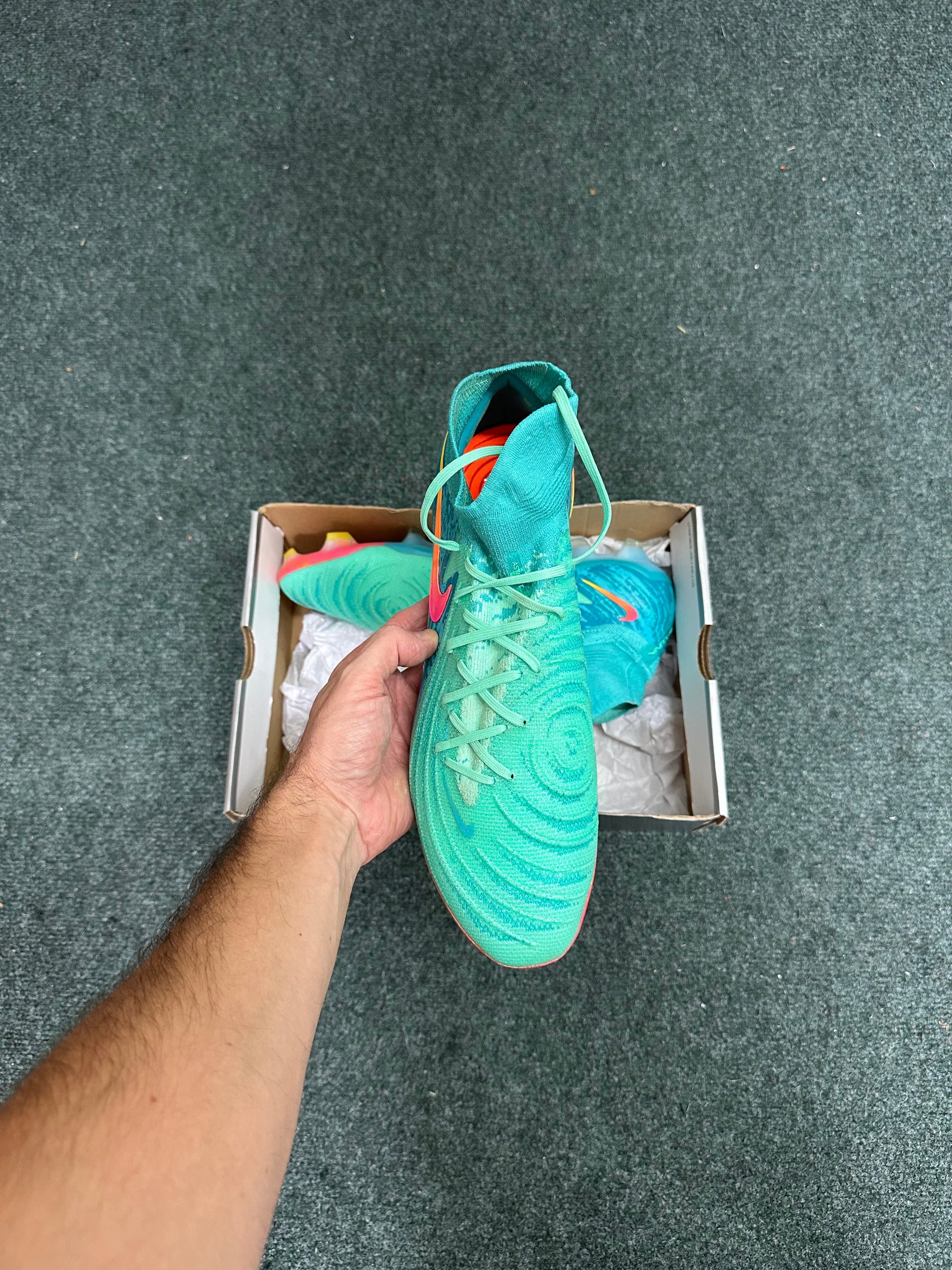 Nike Phantom Luna II Elite FG