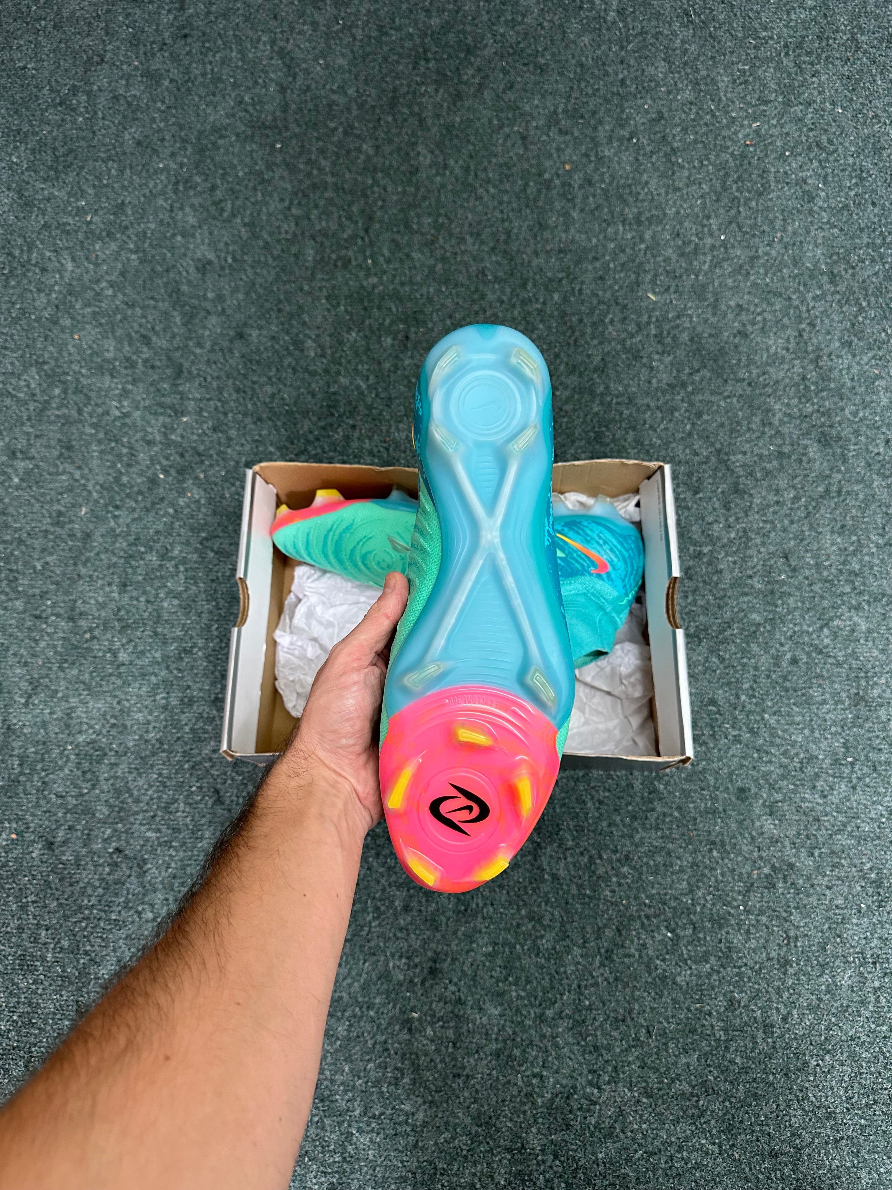 Nike Phantom Luna II Elite FG