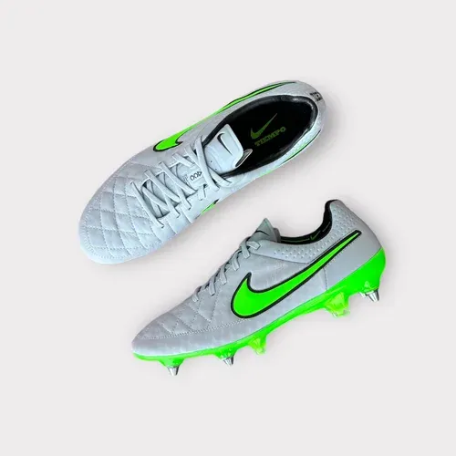 Nike Tiempo Legend V SG
