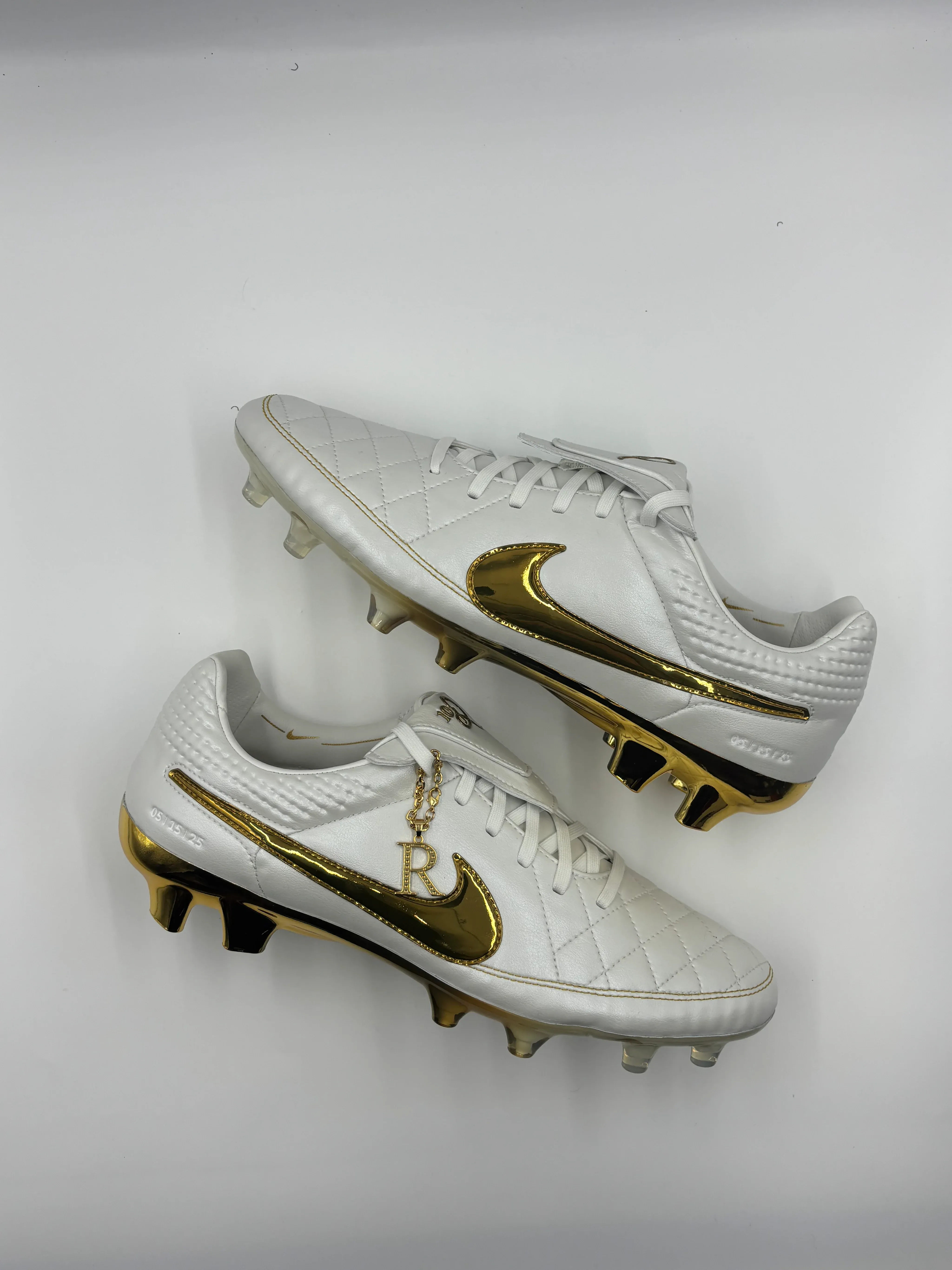 Nike Tiempo Legend R9 Remake FG