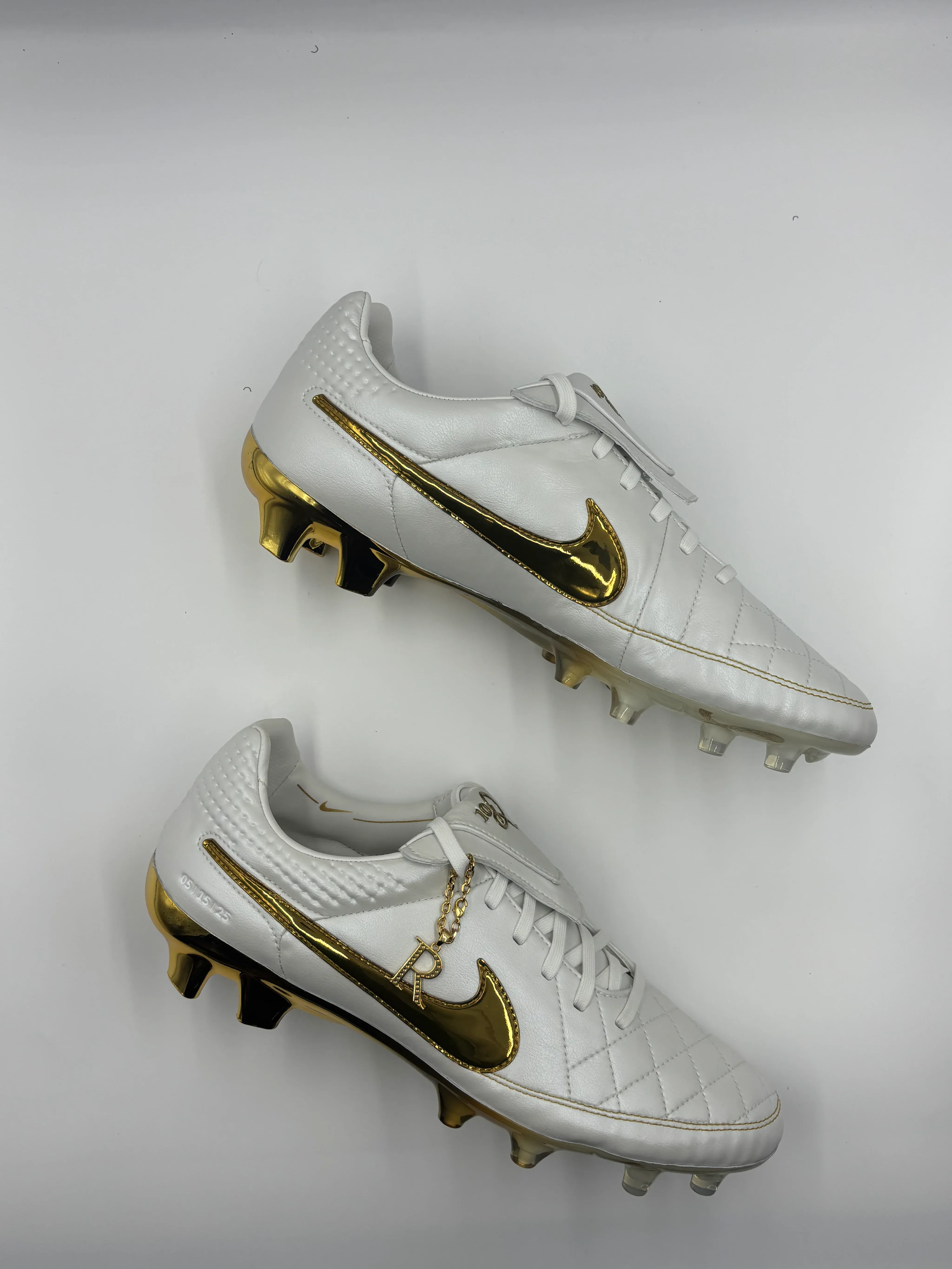 Nike Tiempo Legend R9 Remake FG