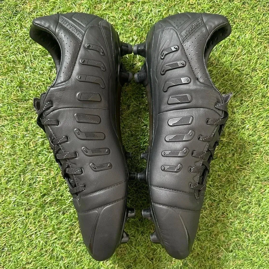 Nike CTR360 Maestri III FG “Lights Out”