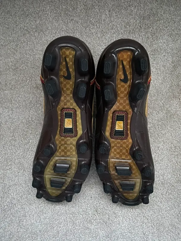 Nike Tiempo Ronaldinho FG