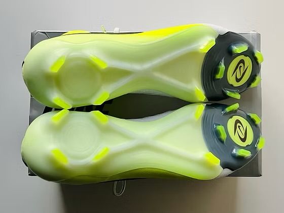 Nike Phantom Luna II Elite FG Mad Voltage