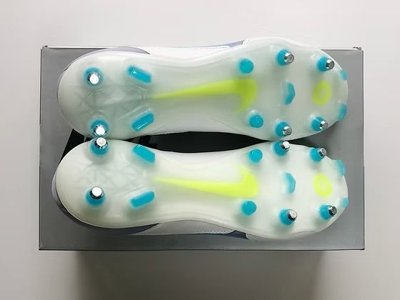 Nike Tiempo Legend 9 Elite SG AC Blast Pack 