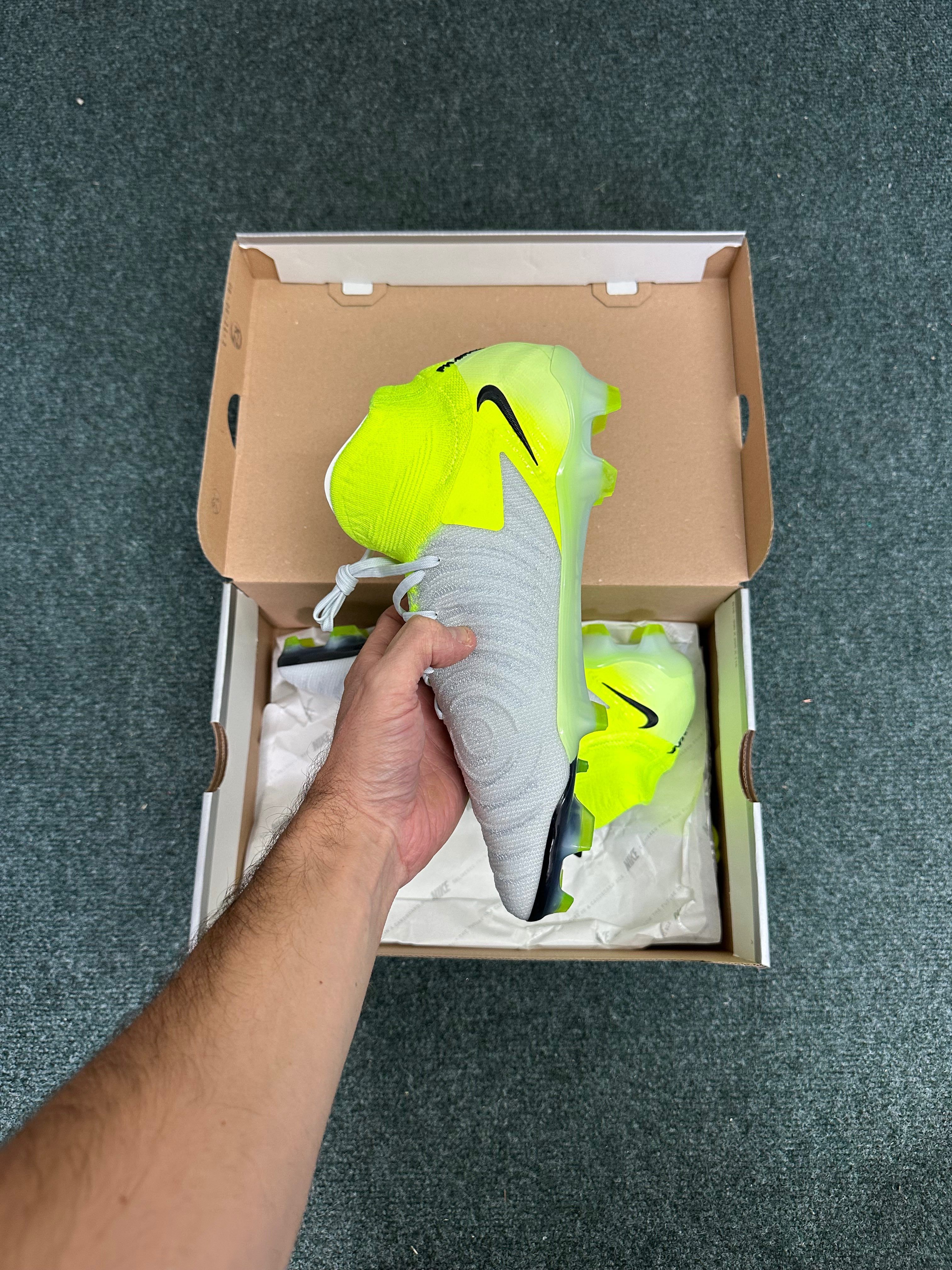 Nike Phantom Luna II Elite FG