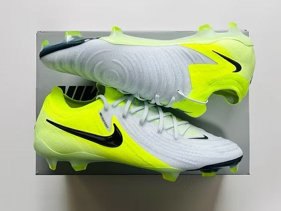 Nike Phantom GX II Elite Mad Voltage Pack