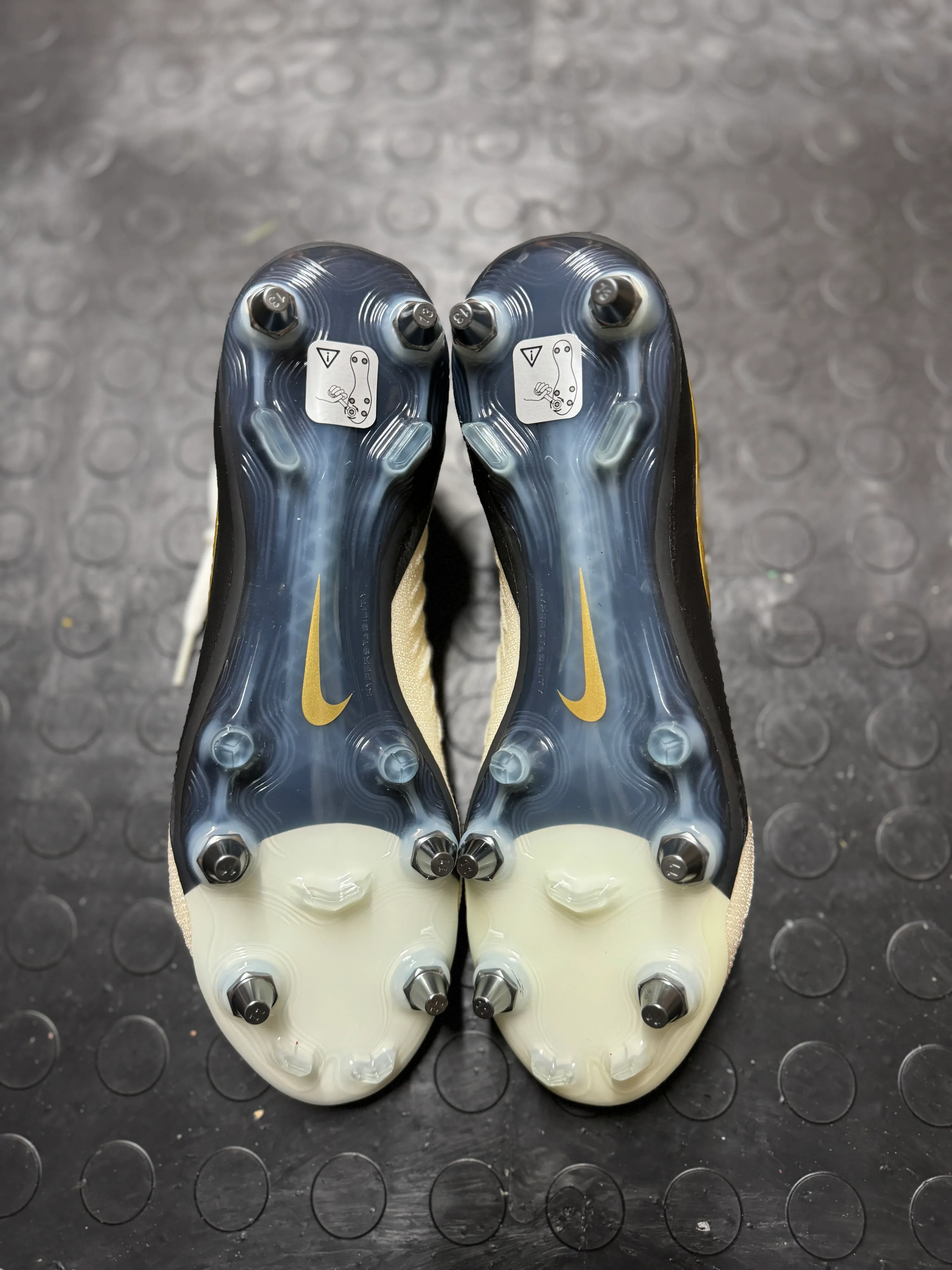 Nike Phantom GX 2 Elite SG-Pro